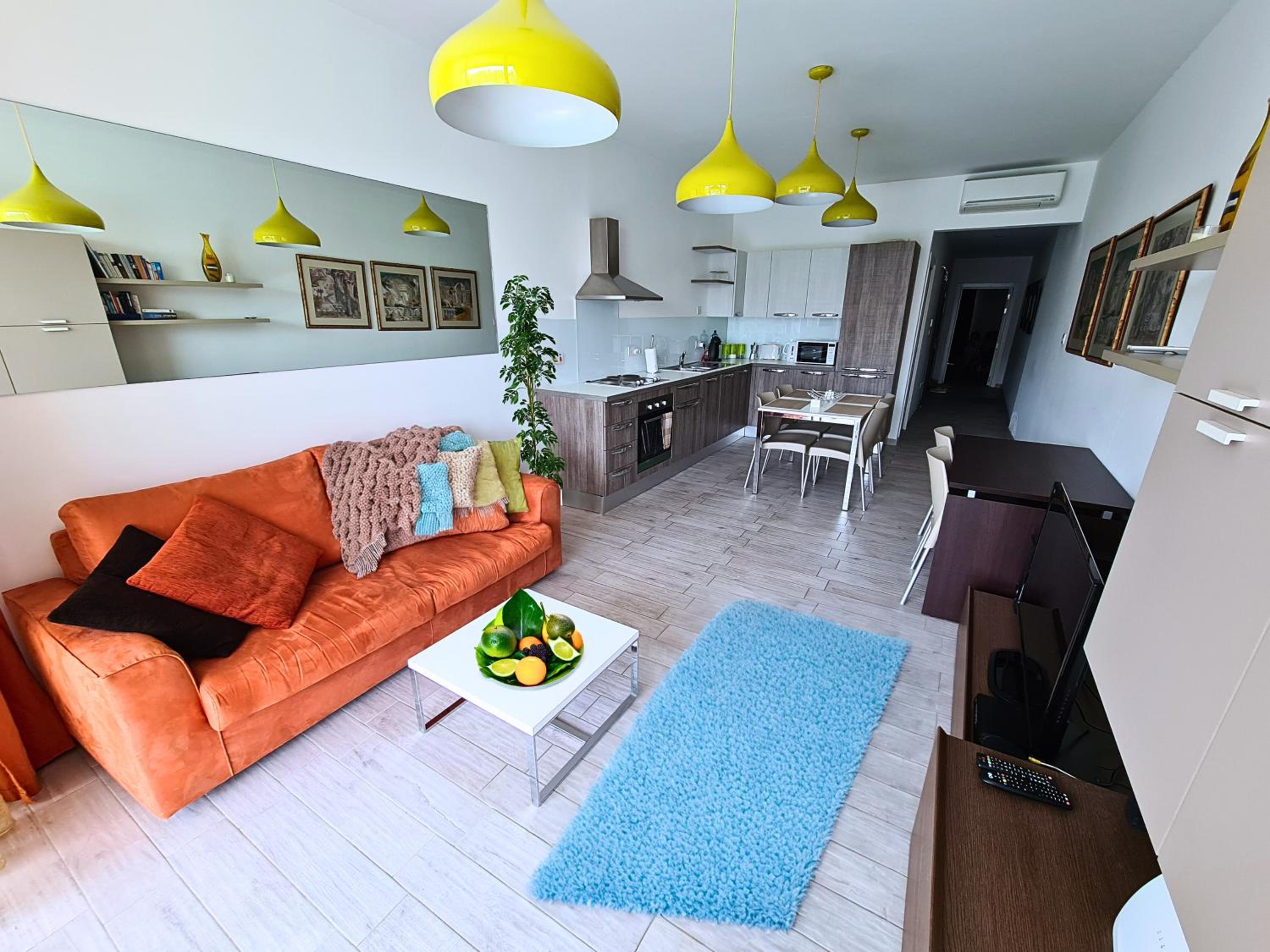Supreme Seafront apt with Balcony in St.Julian's photo 3