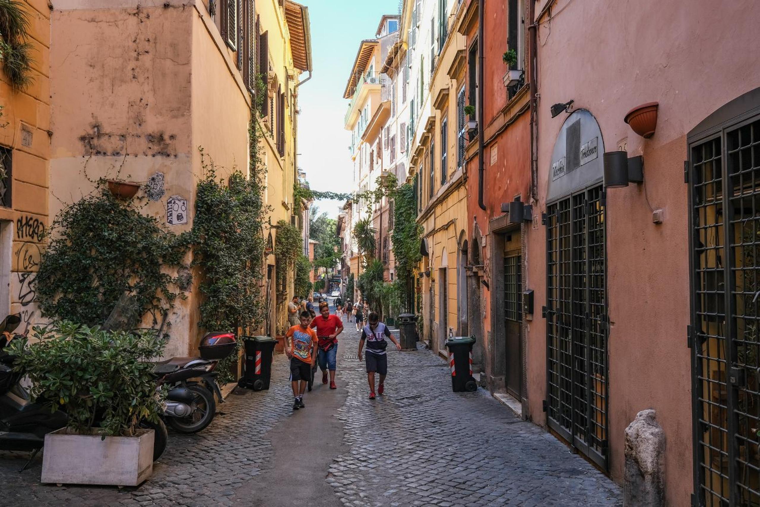 Trastevere Characteristic Roman Home