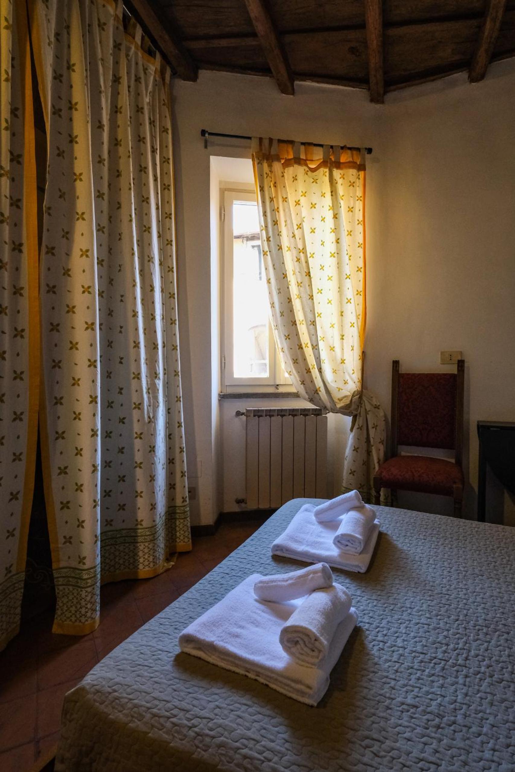 Trastevere Characteristic Roman Home