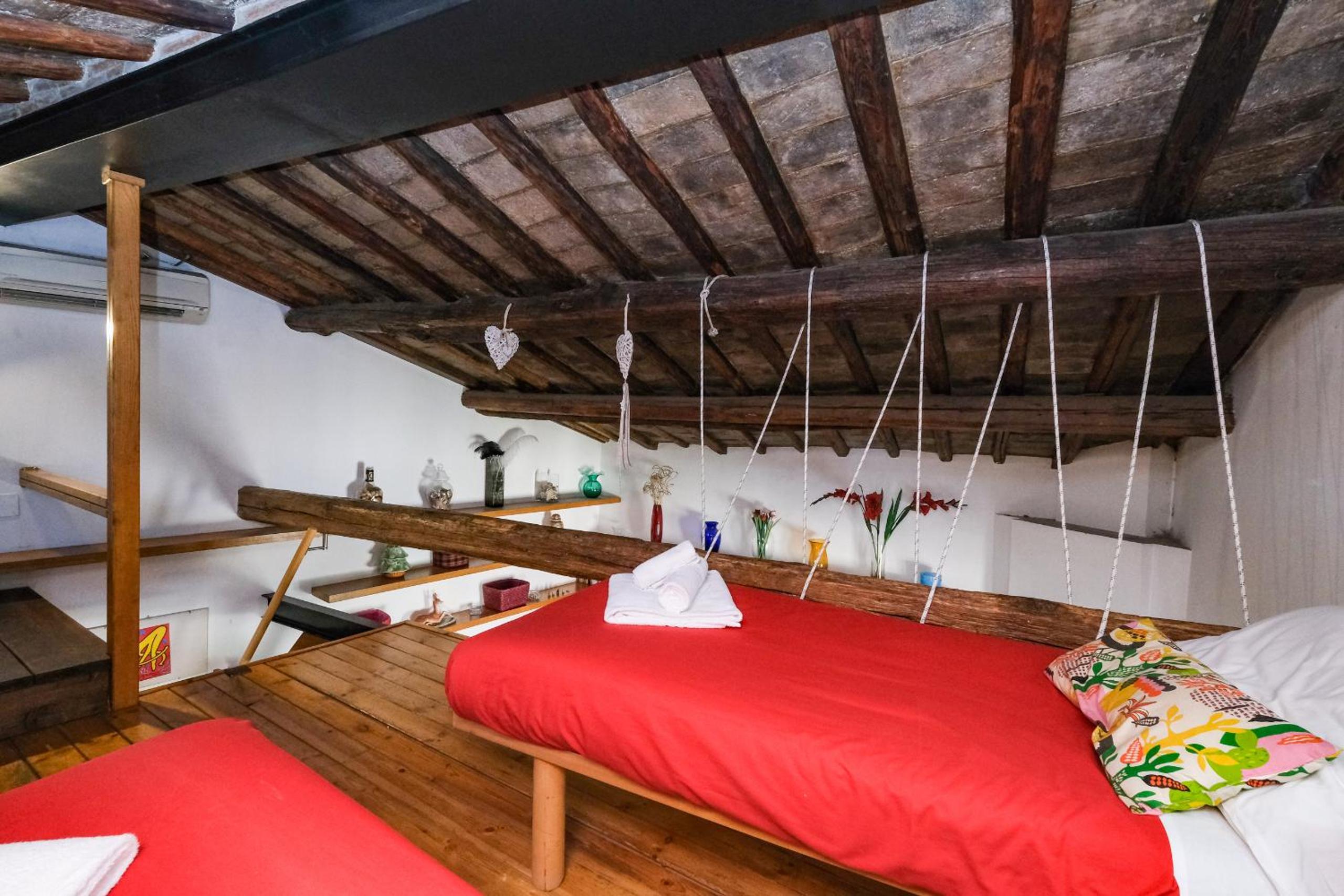 Trastevere Characteristic Roman Home
