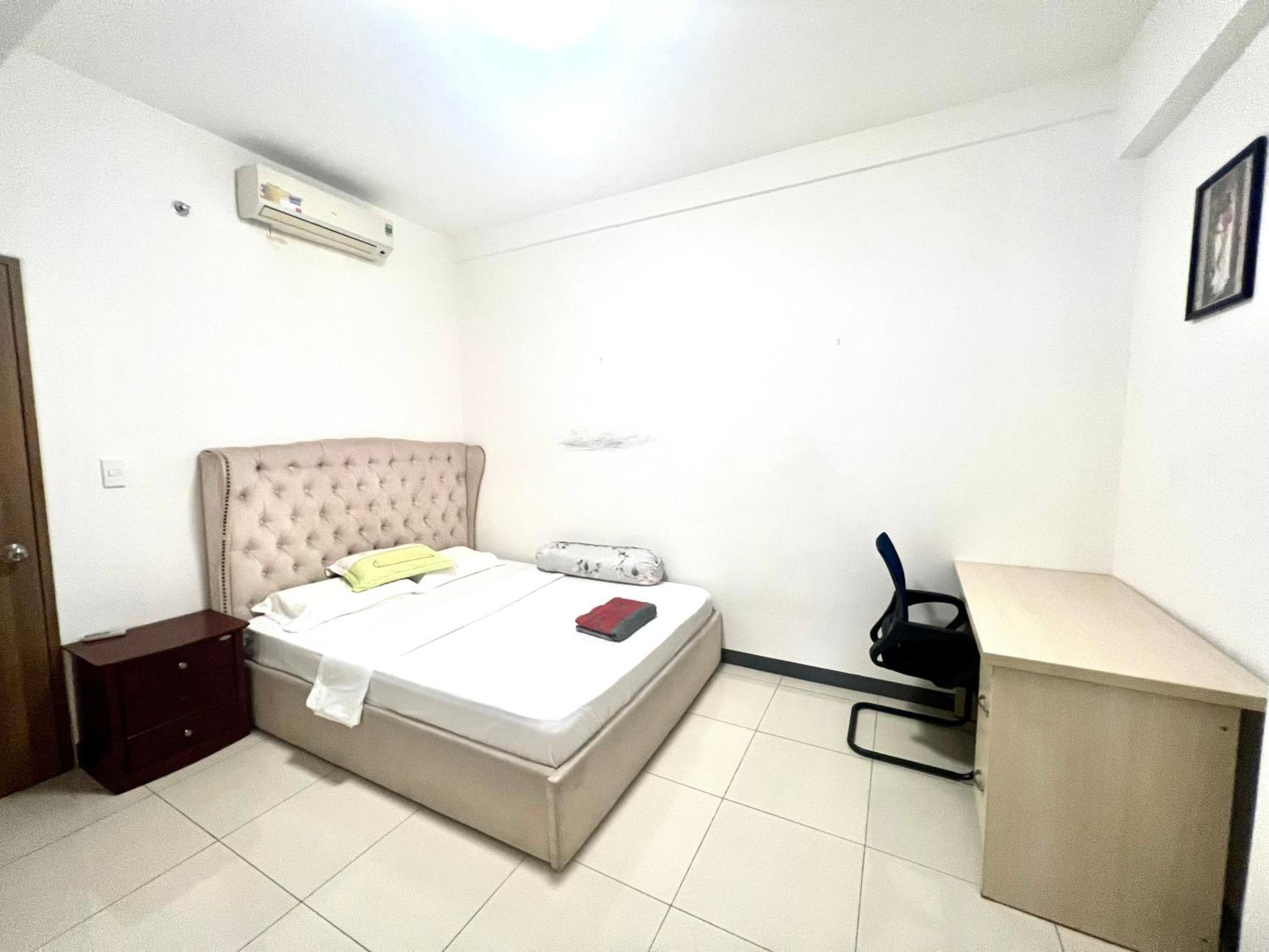 IMPERIAl PLACE 1 PN