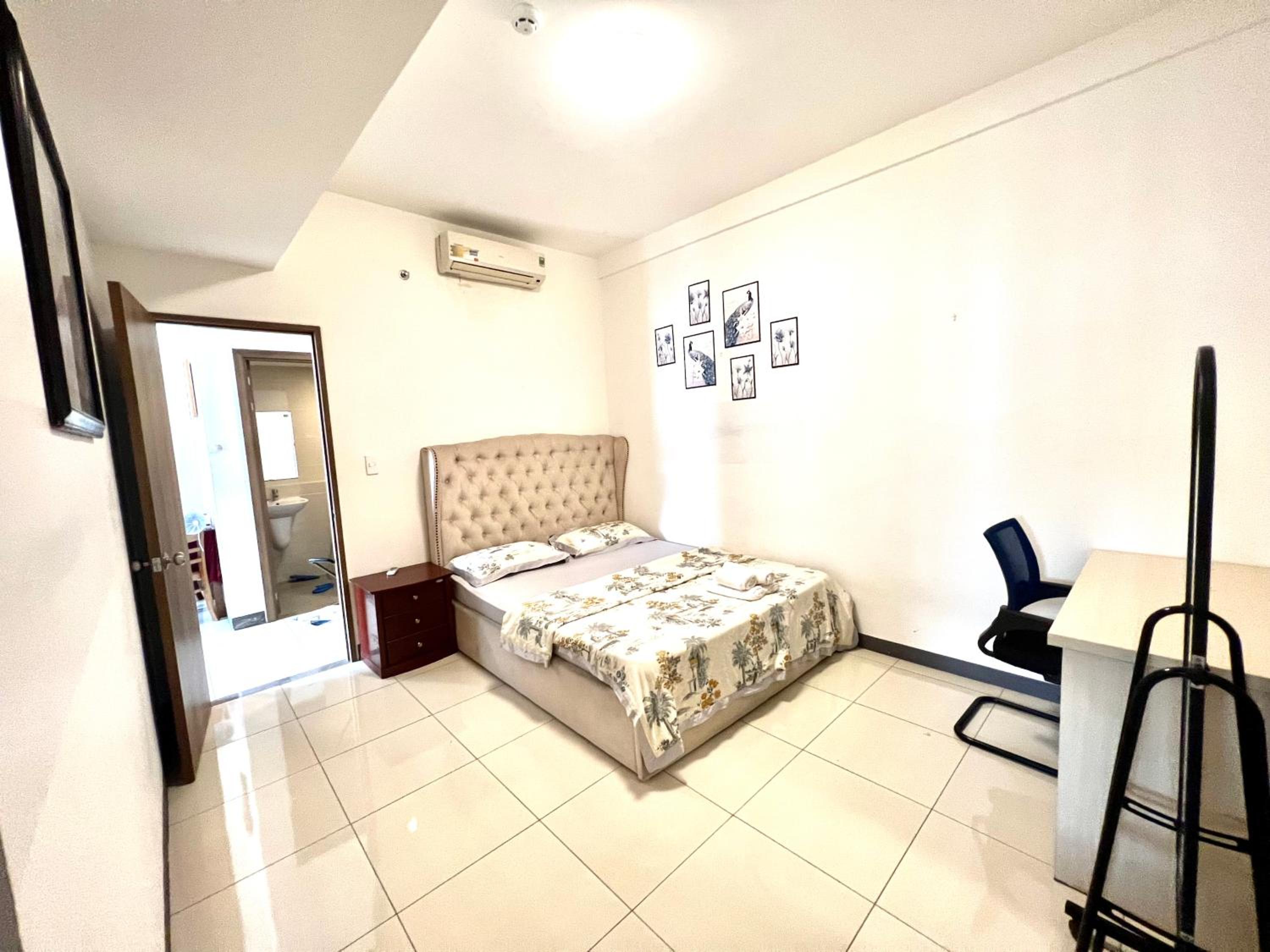 IMPERIAl PLACE 1 PN