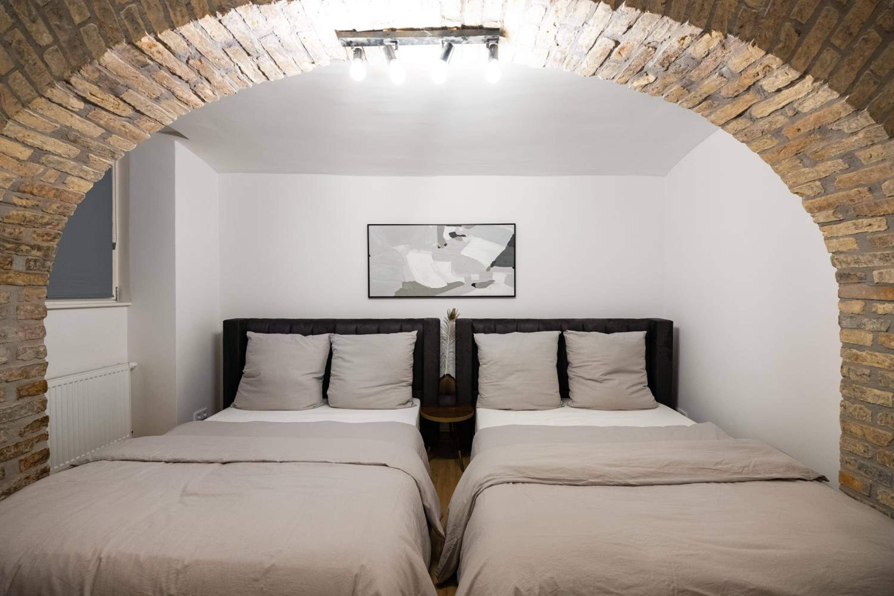 Spacious Apartments In Mitte- Feel The Citycenter