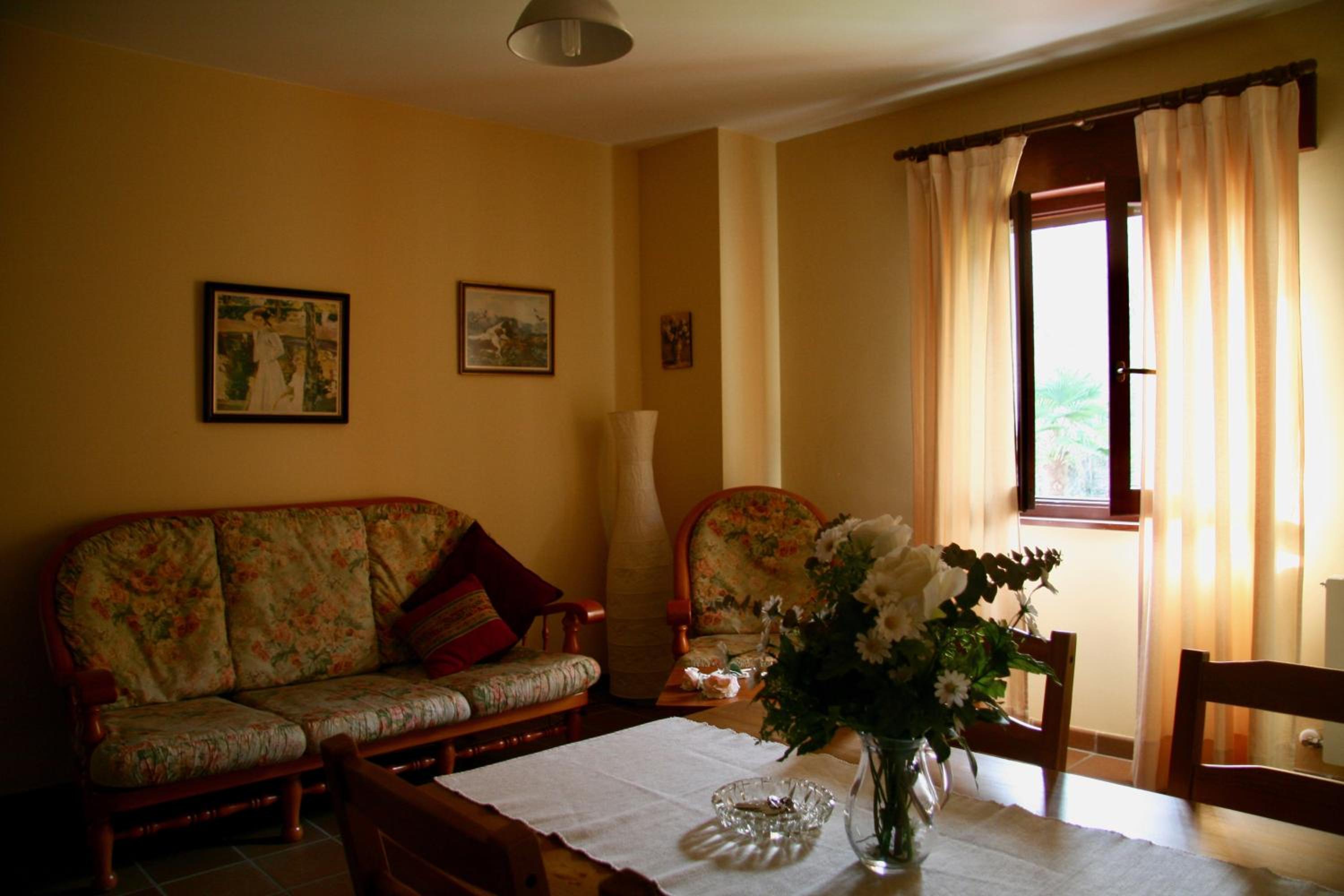 Apartamentos Rurales La Bardenilla