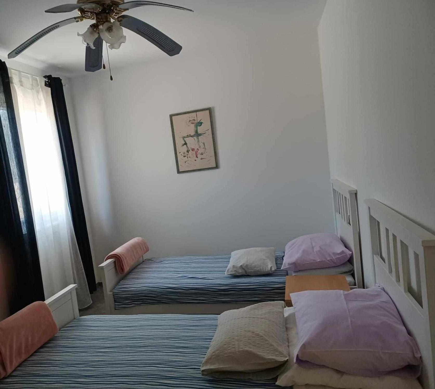 Apartments Pervan by the beach 3 bedrooms view 5