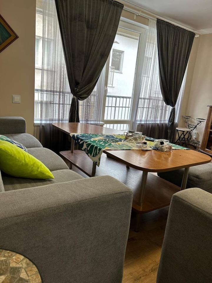 NiDo Cozy 3BR Apartment Kapana Top Center
