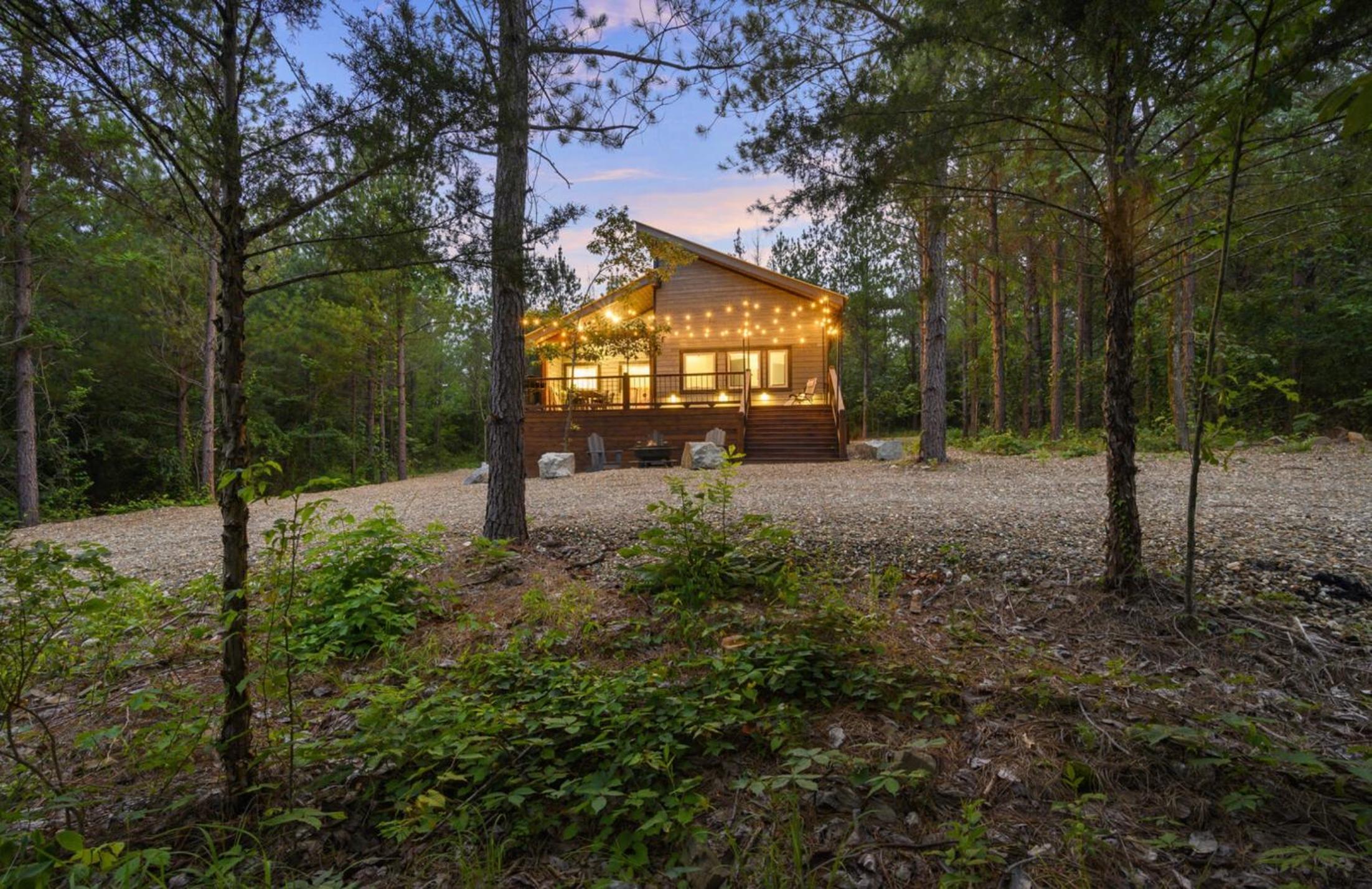 BRAND NEW!! Hochatown, Honey! Fire pit, hot tub, luxurious shower! view 3