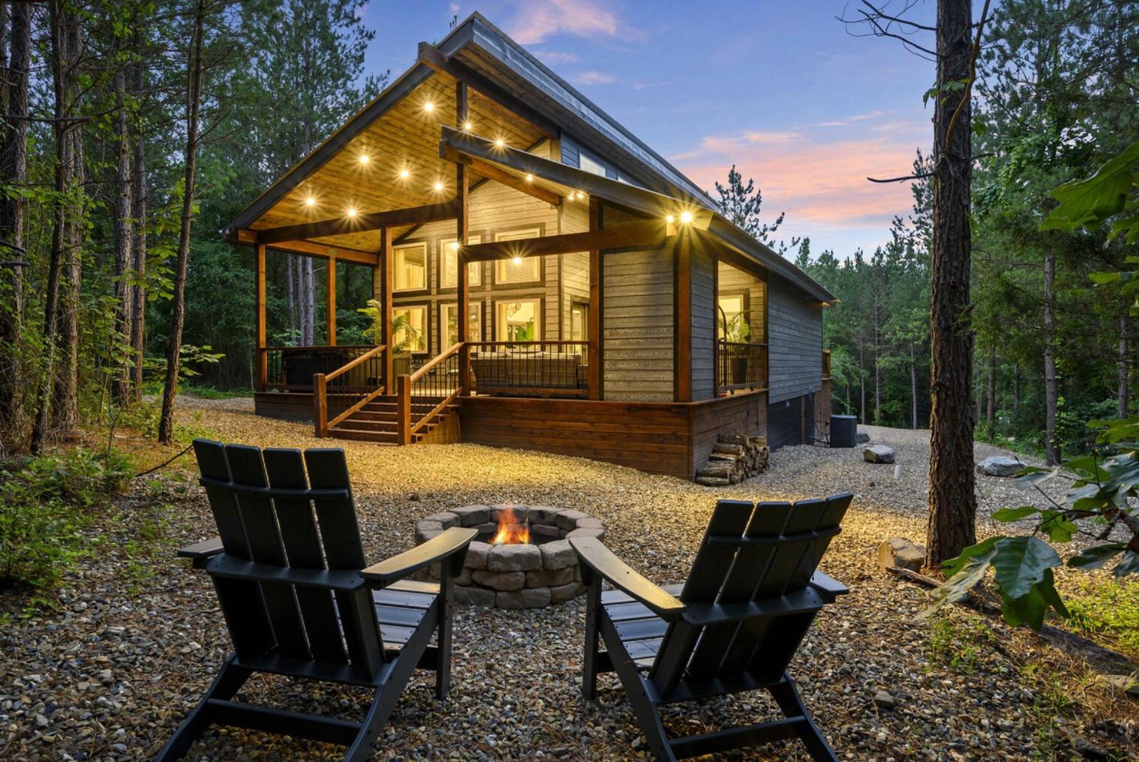BRAND NEW!! Hochatown, Honey! Fire pit, hot tub, luxurious shower! view 4