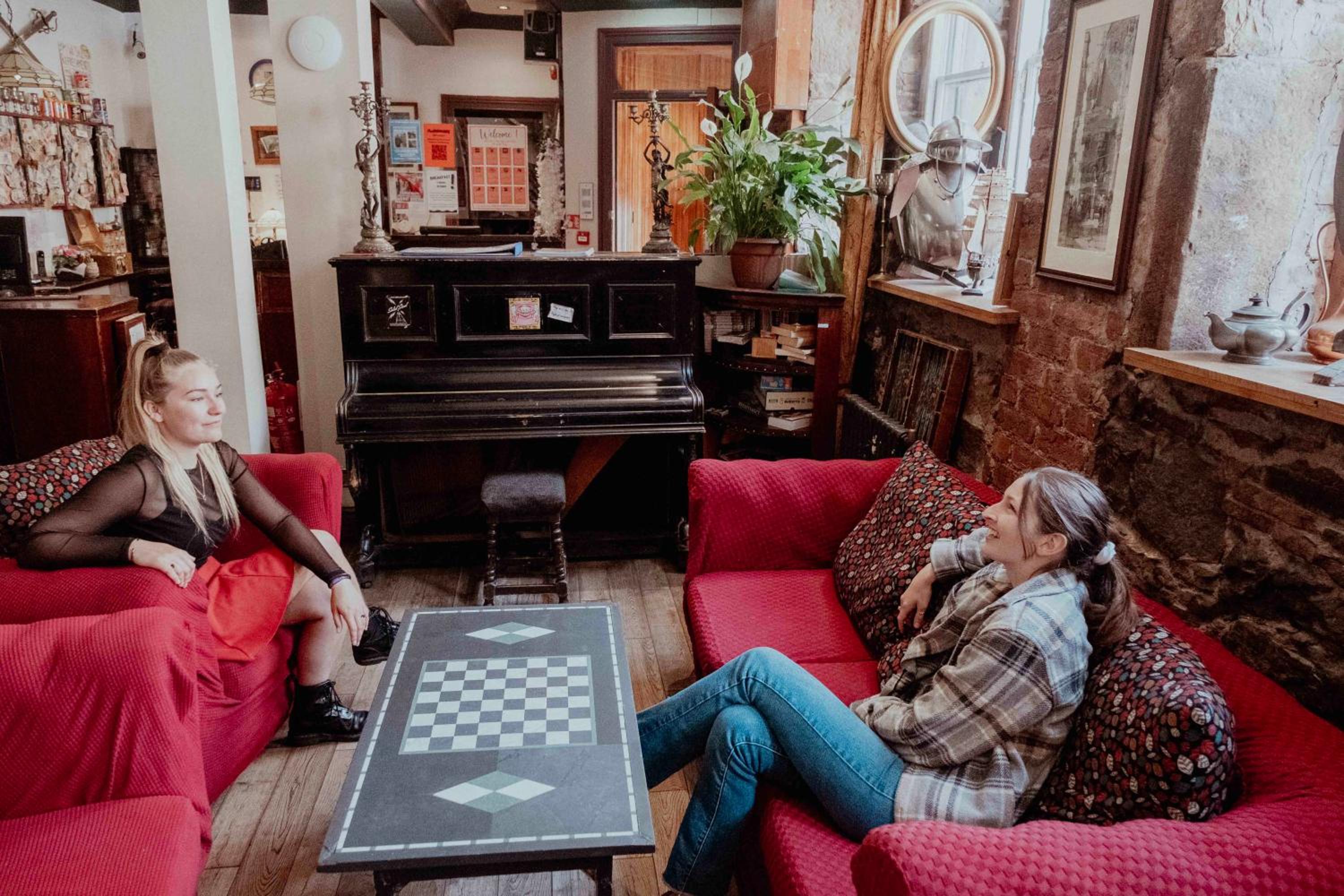 High Street Hostel - Over 18s Only, Backpackers Atmosphere