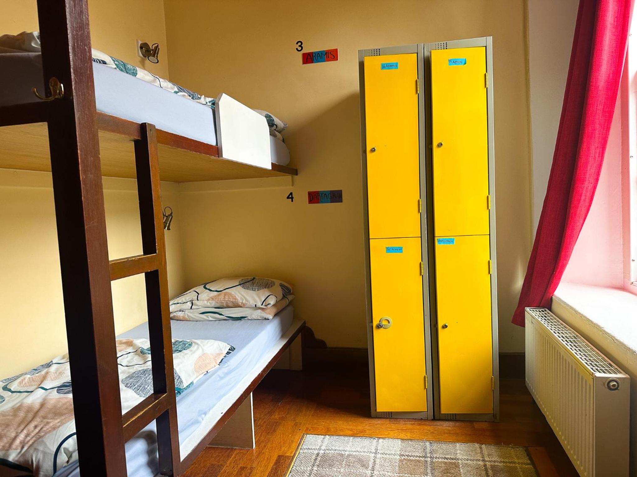High Street Hostel - Over 18s Only, Backpackers Atmosphere