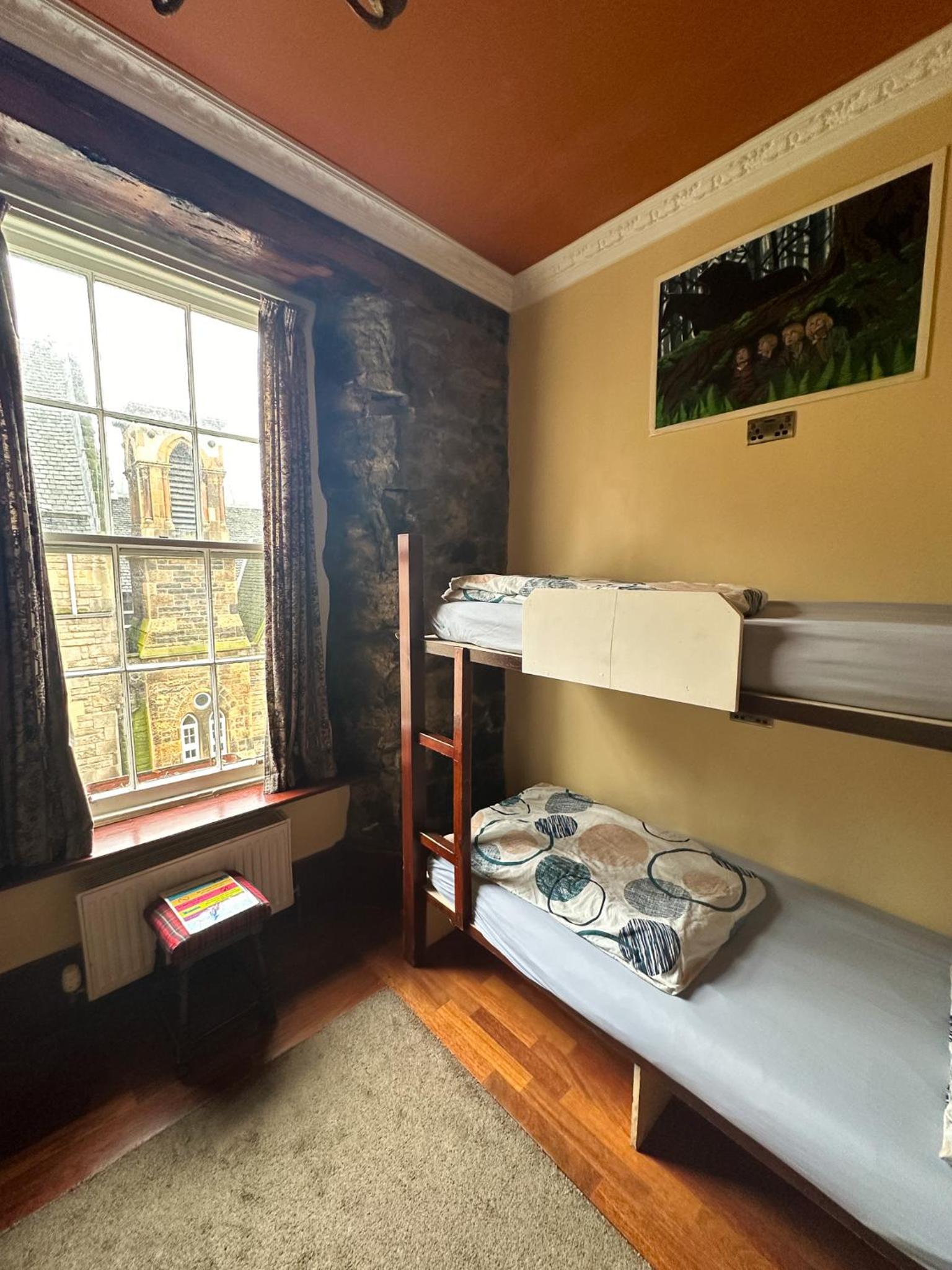 High Street Hostel - Over 18s Only, Backpackers Atmosphere