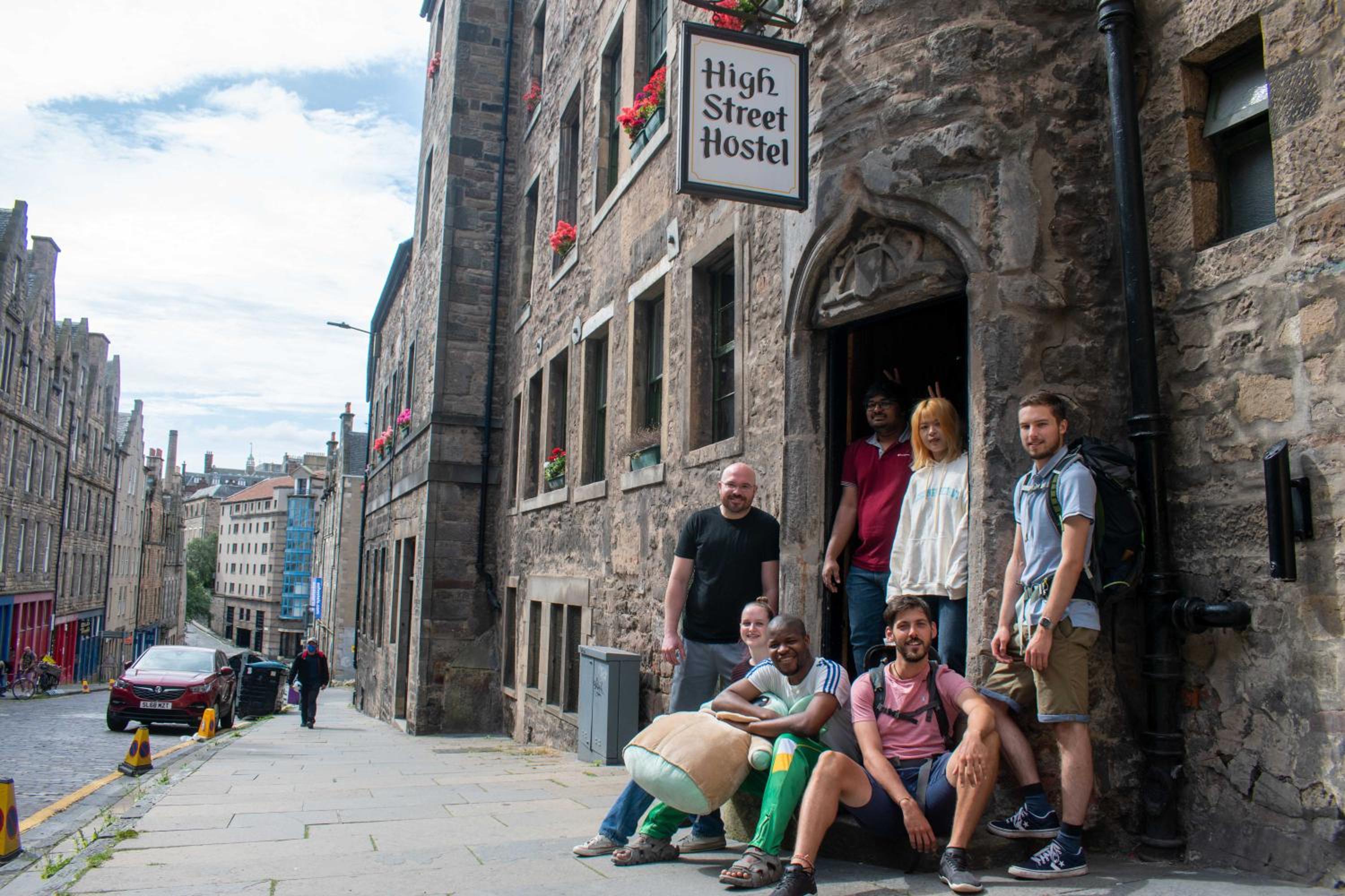 High Street Hostel - Over 18s Only, Backpackers Atmosphere