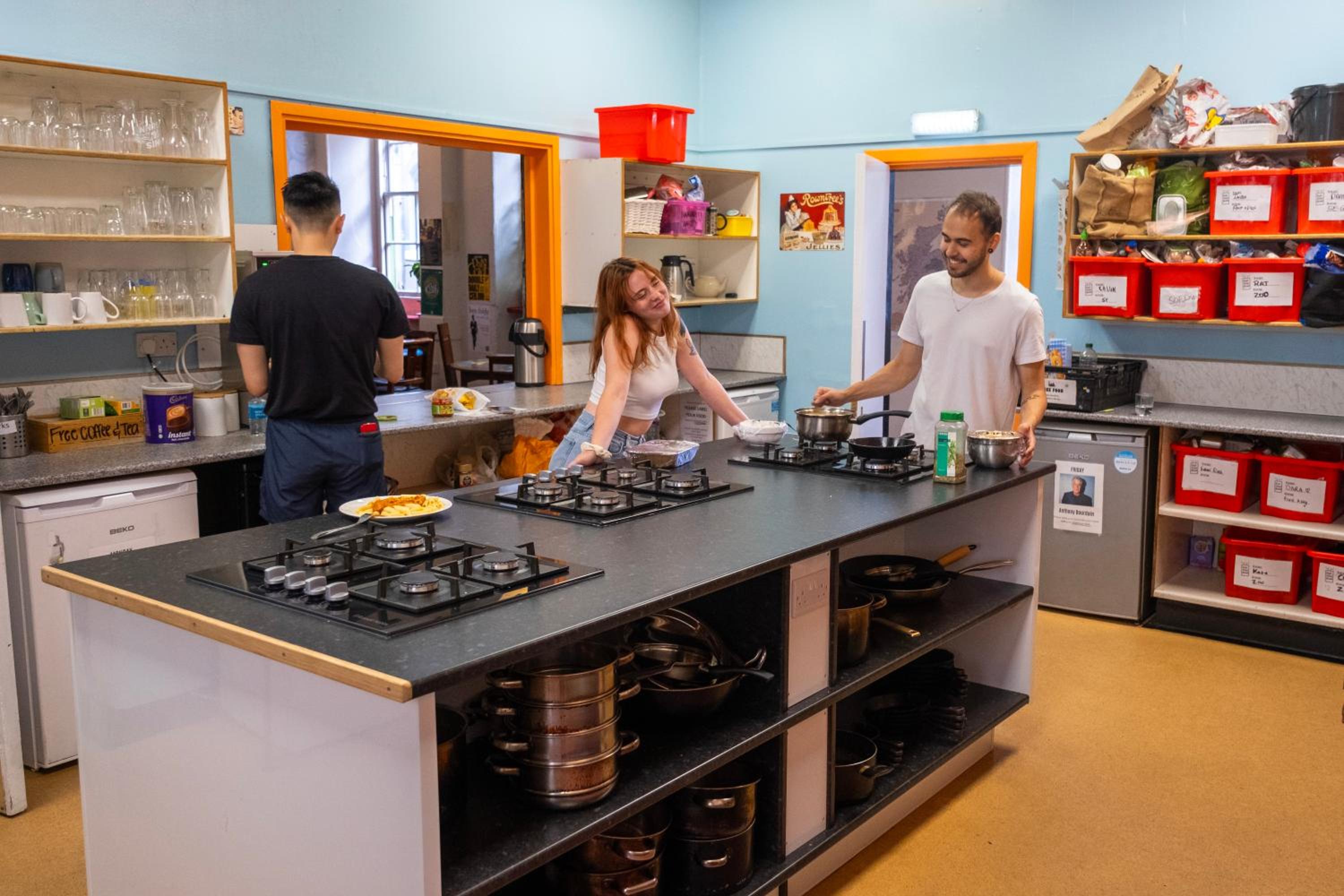 High Street Hostel - Over 18s Only, Backpackers Atmosphere