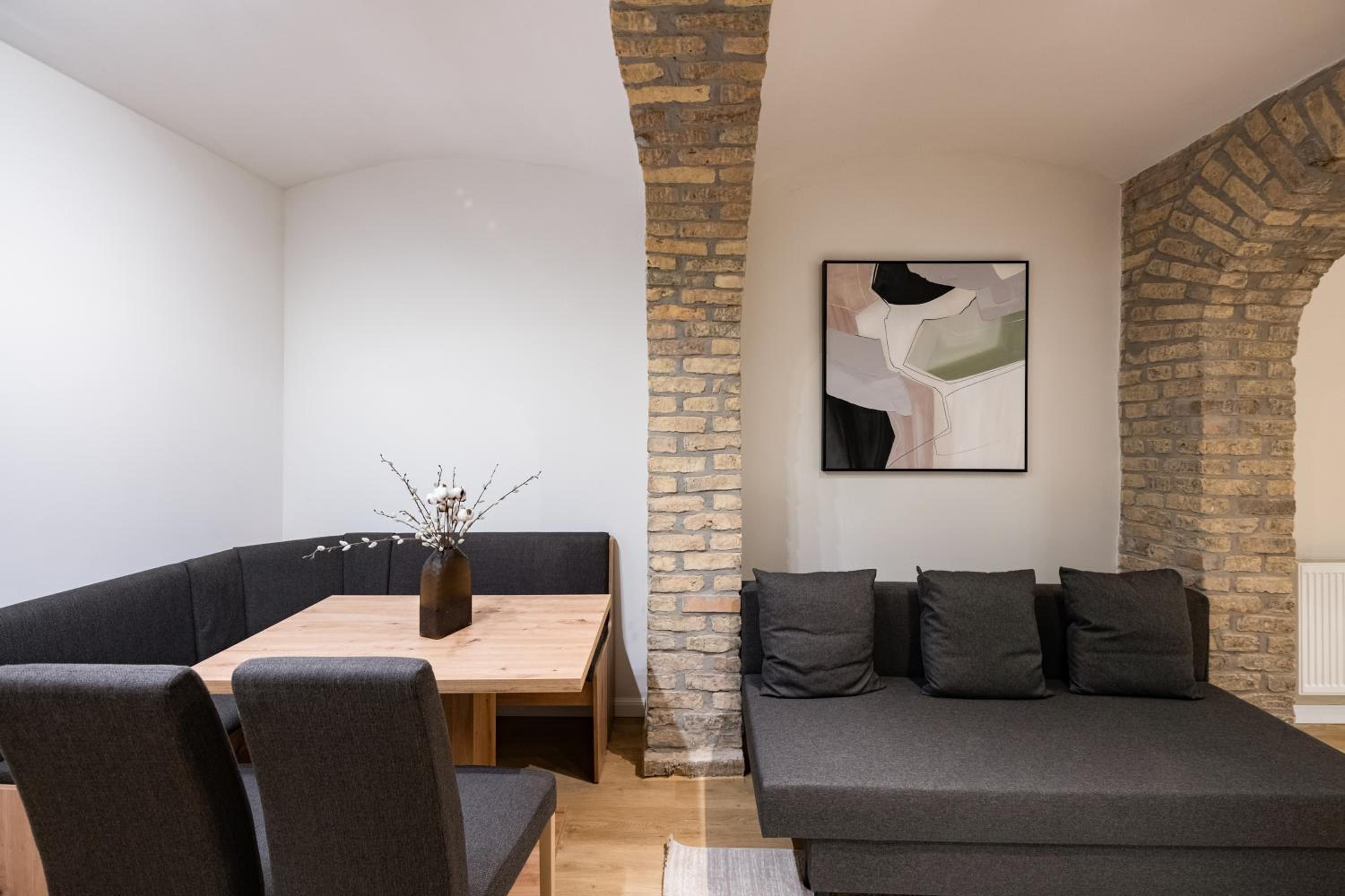 Spacious Apartments In Mitte- Feel The Citycenter