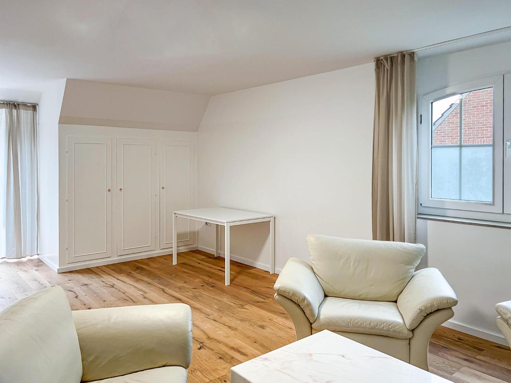 T&K Apartments - 5 Zimmer Einfamilienhaus 15min to Messe Fair DUS - Willich view 2