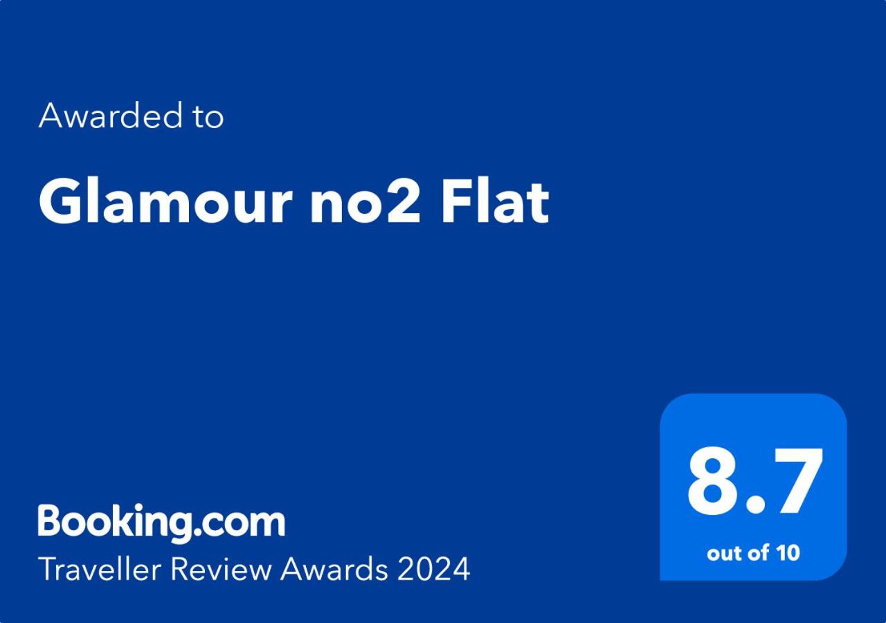 Glamour no2 Flat view 4