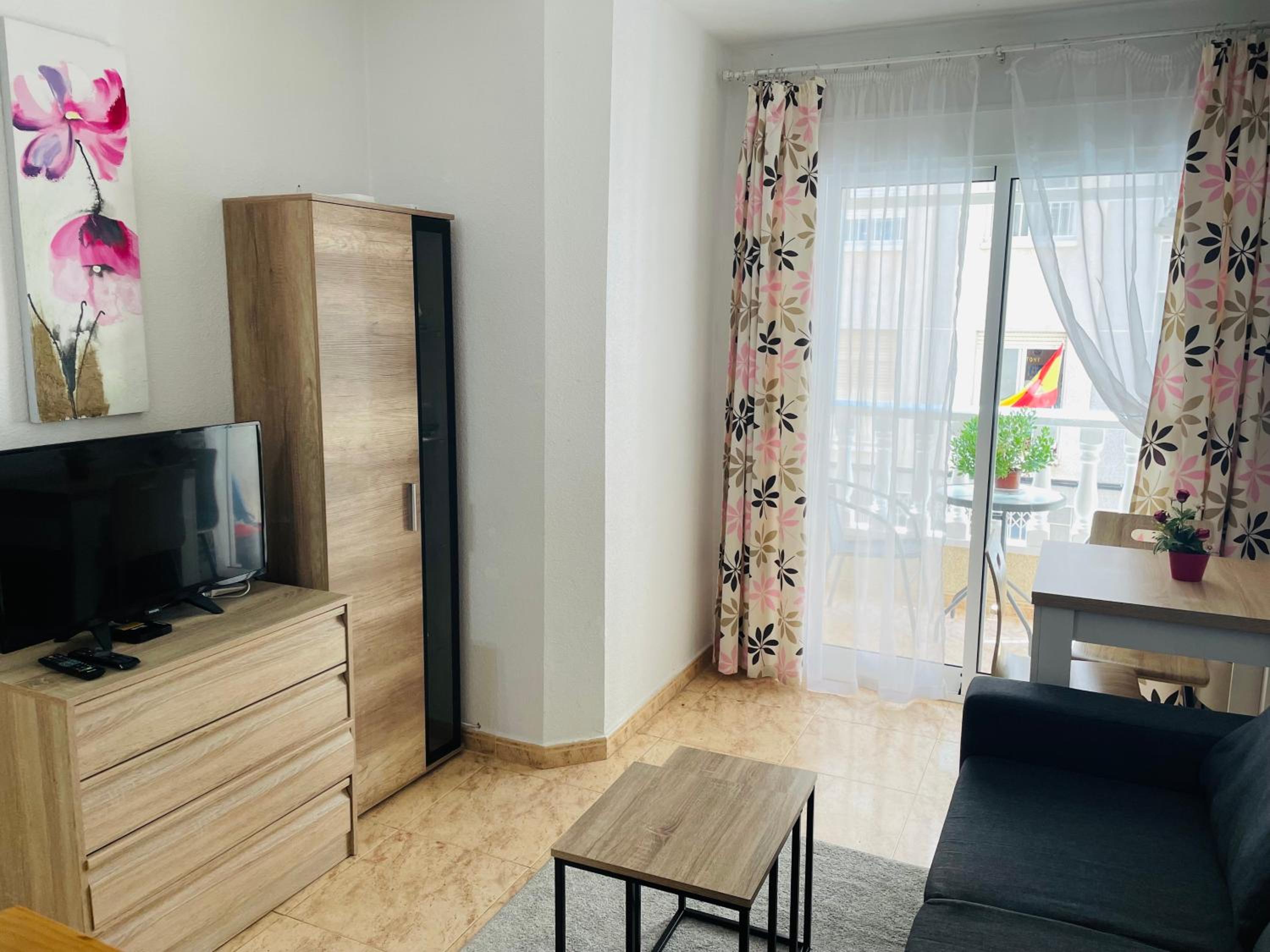 Bright and Sunny Apartment