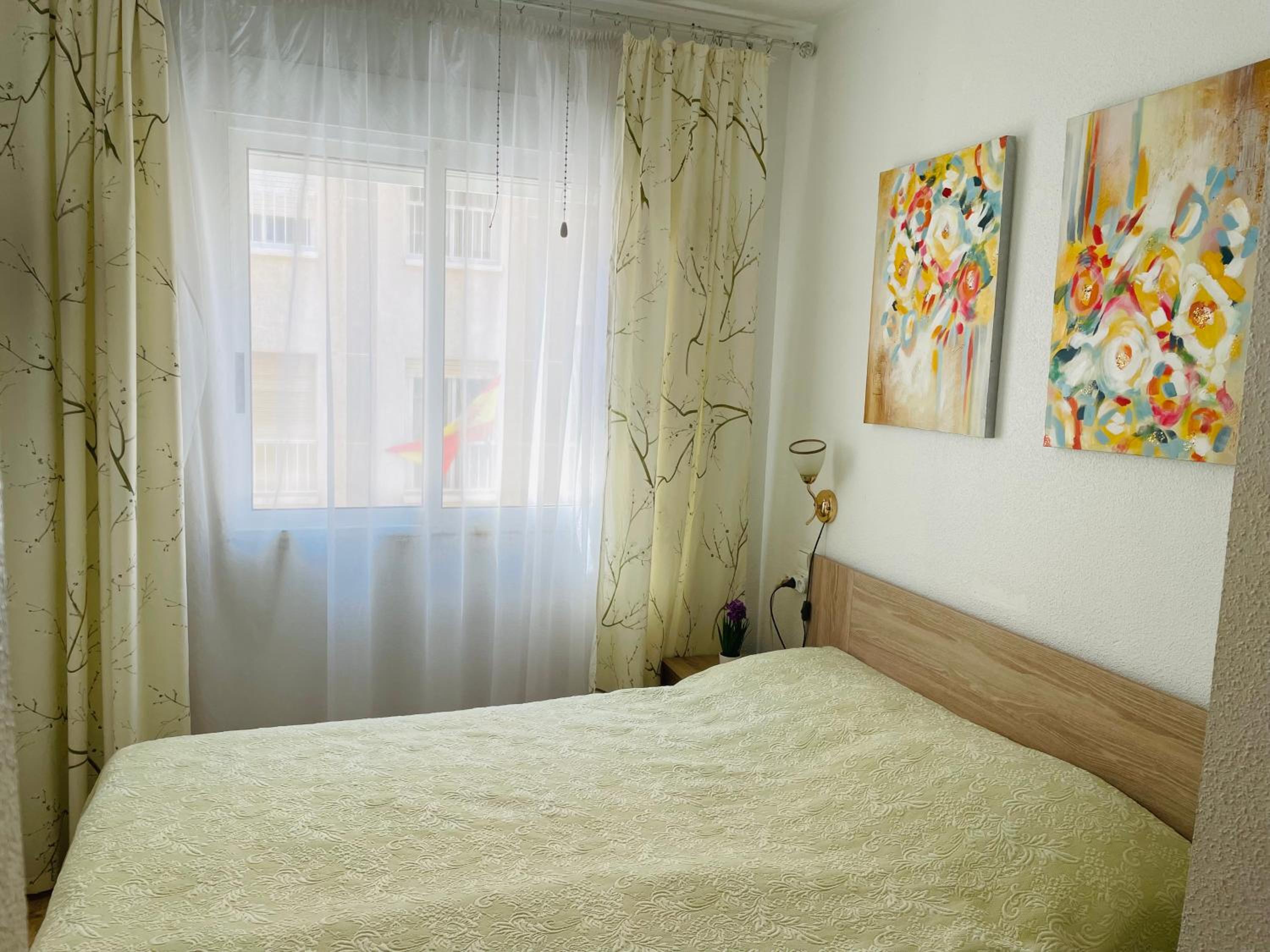Bright and Sunny Apartment
