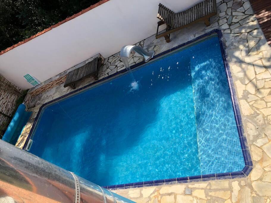 Chácara em Ibiúna com piscina e acesso a represa