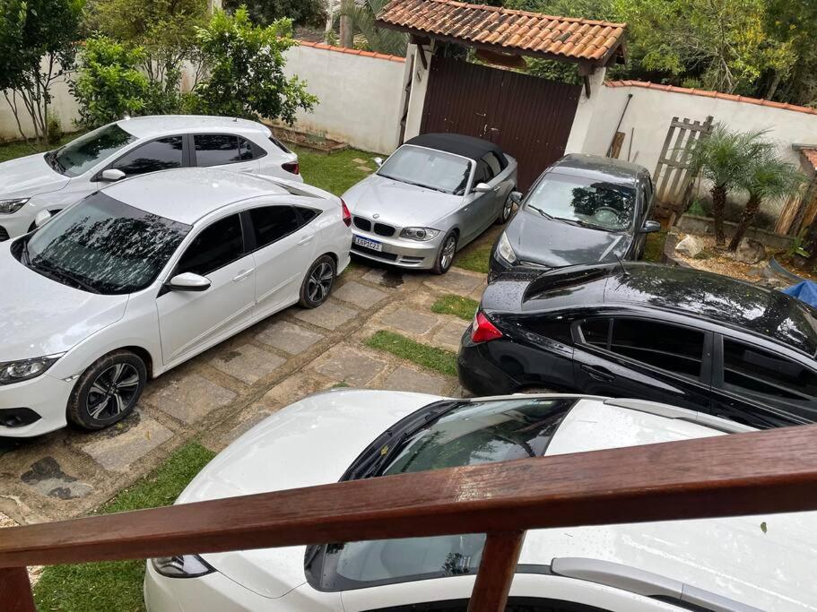 Chácara em Ibiúna com piscina e acesso a represa