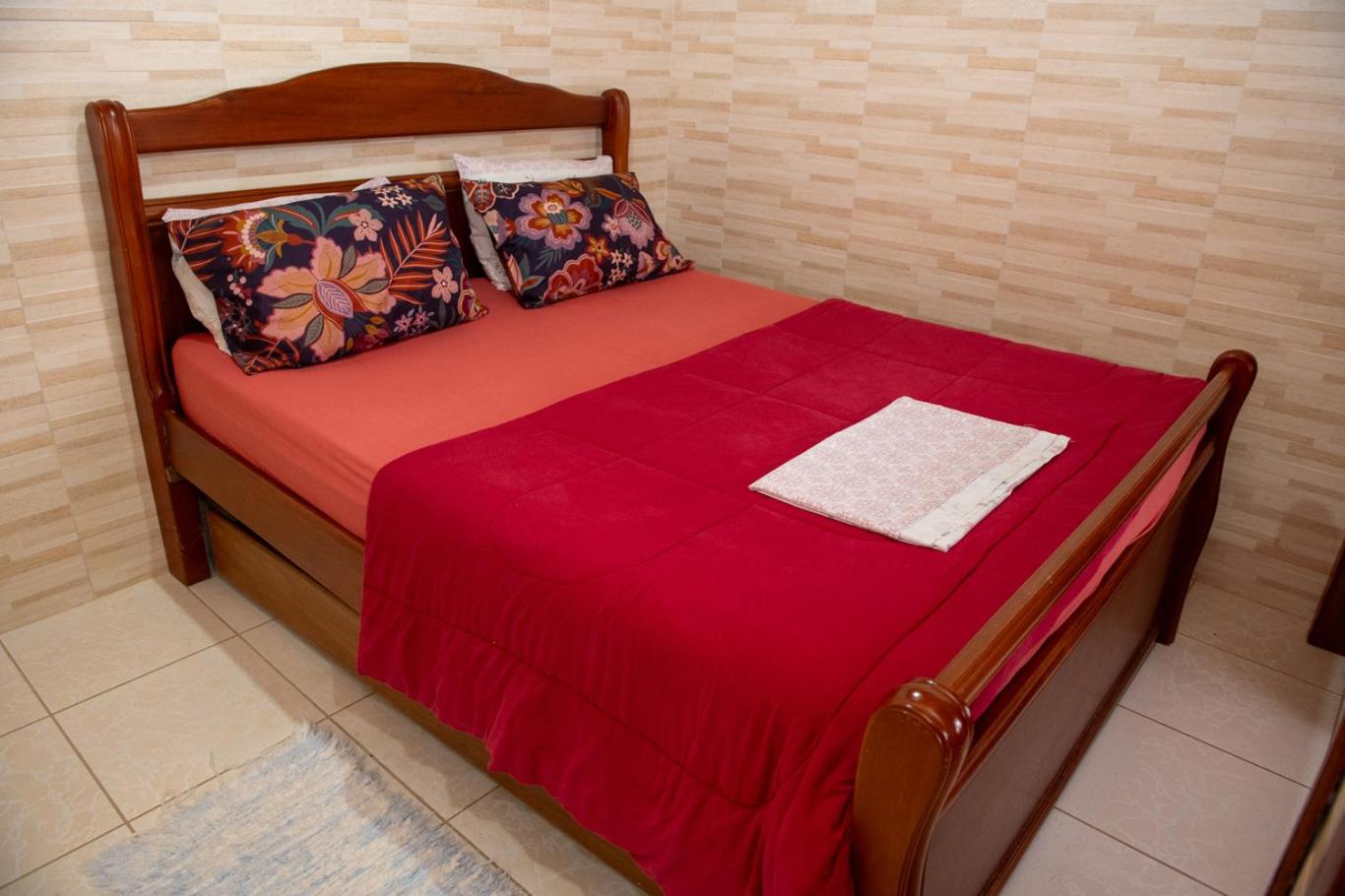 Excelente Casa com varanda, jardim e Wi-fi