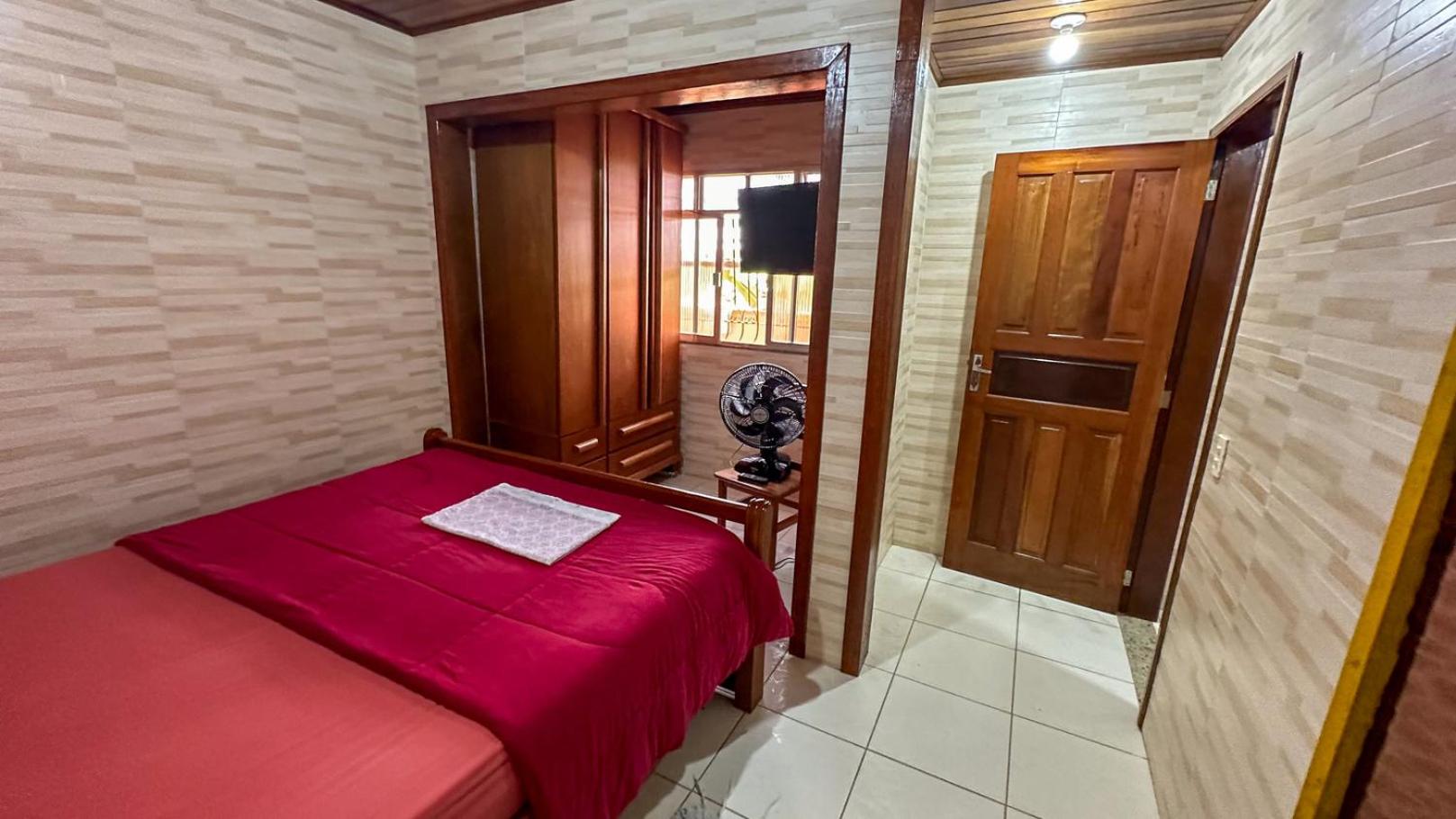 Excelente Casa com varanda, jardim e Wi-fi