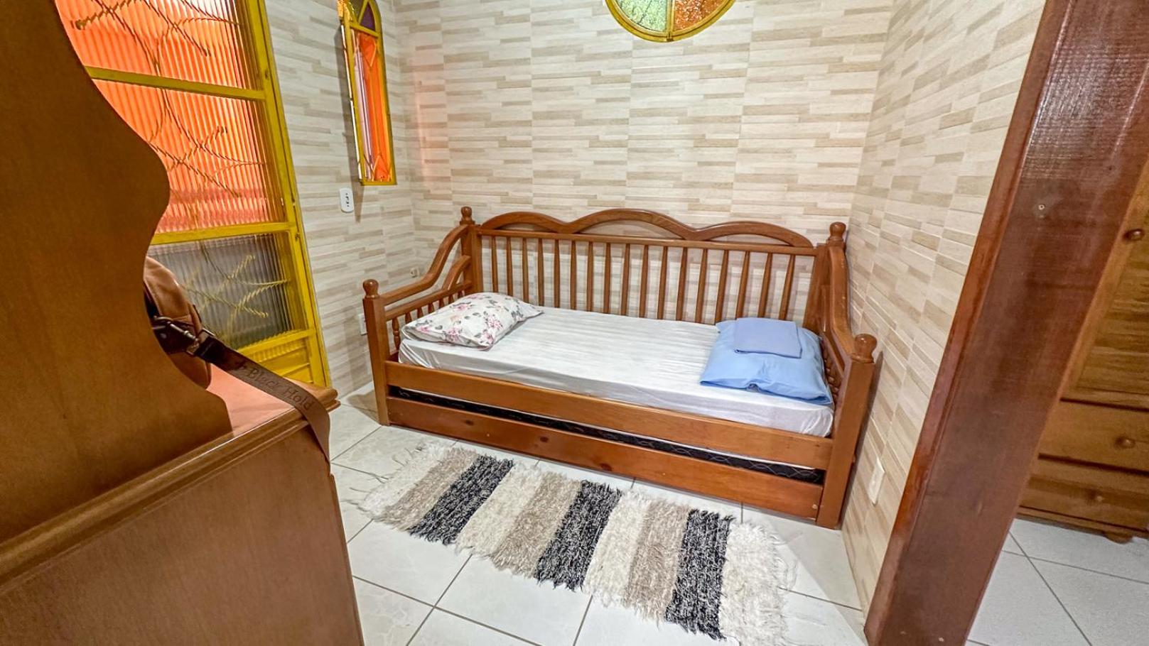 Excelente Casa com varanda, jardim e Wi-fi