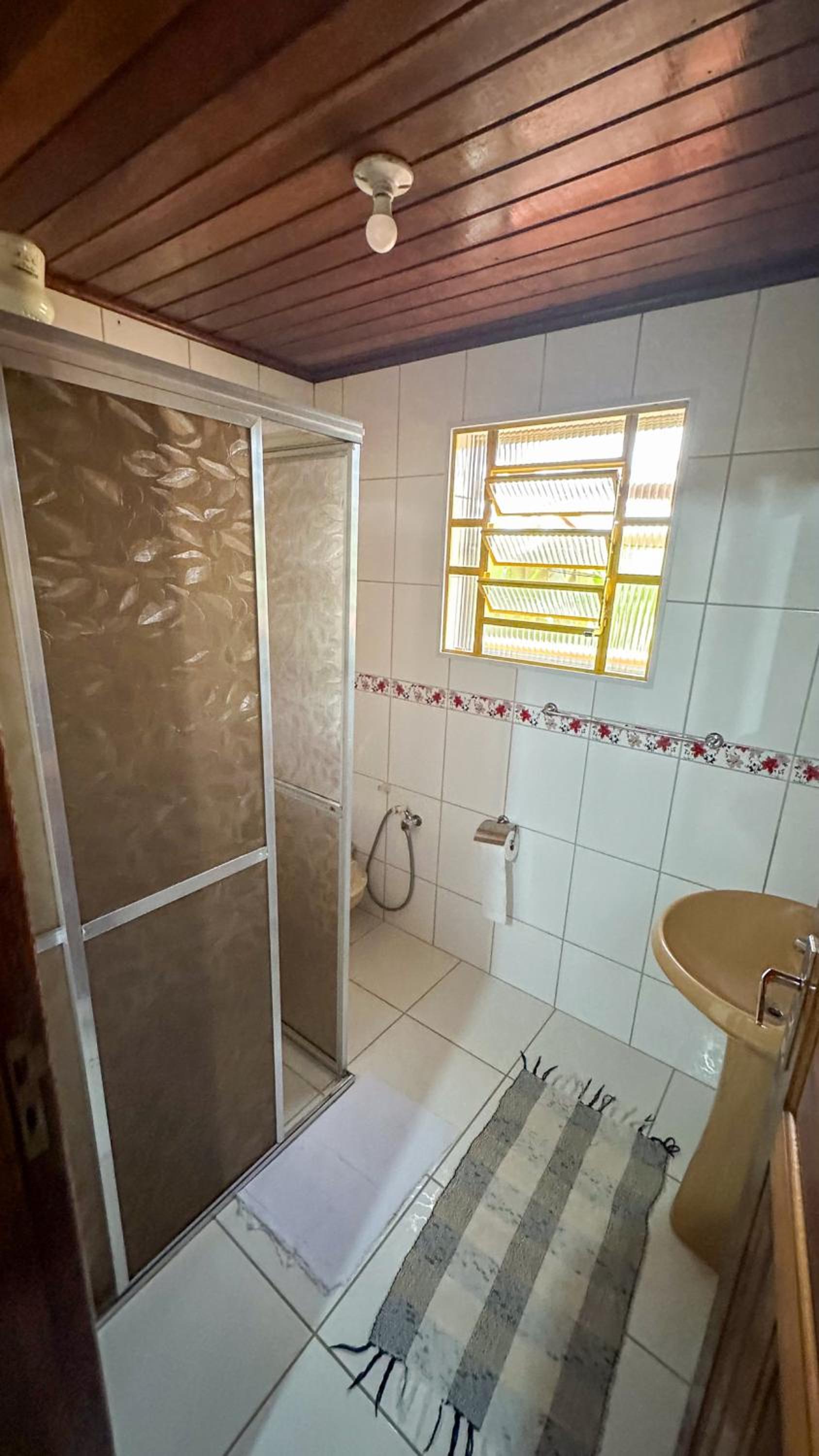 Excelente Casa com varanda, jardim e Wi-fi
