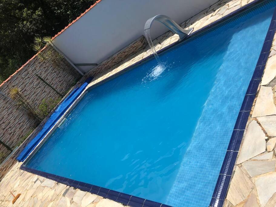Chácara em Ibiúna com piscina e acesso a represa