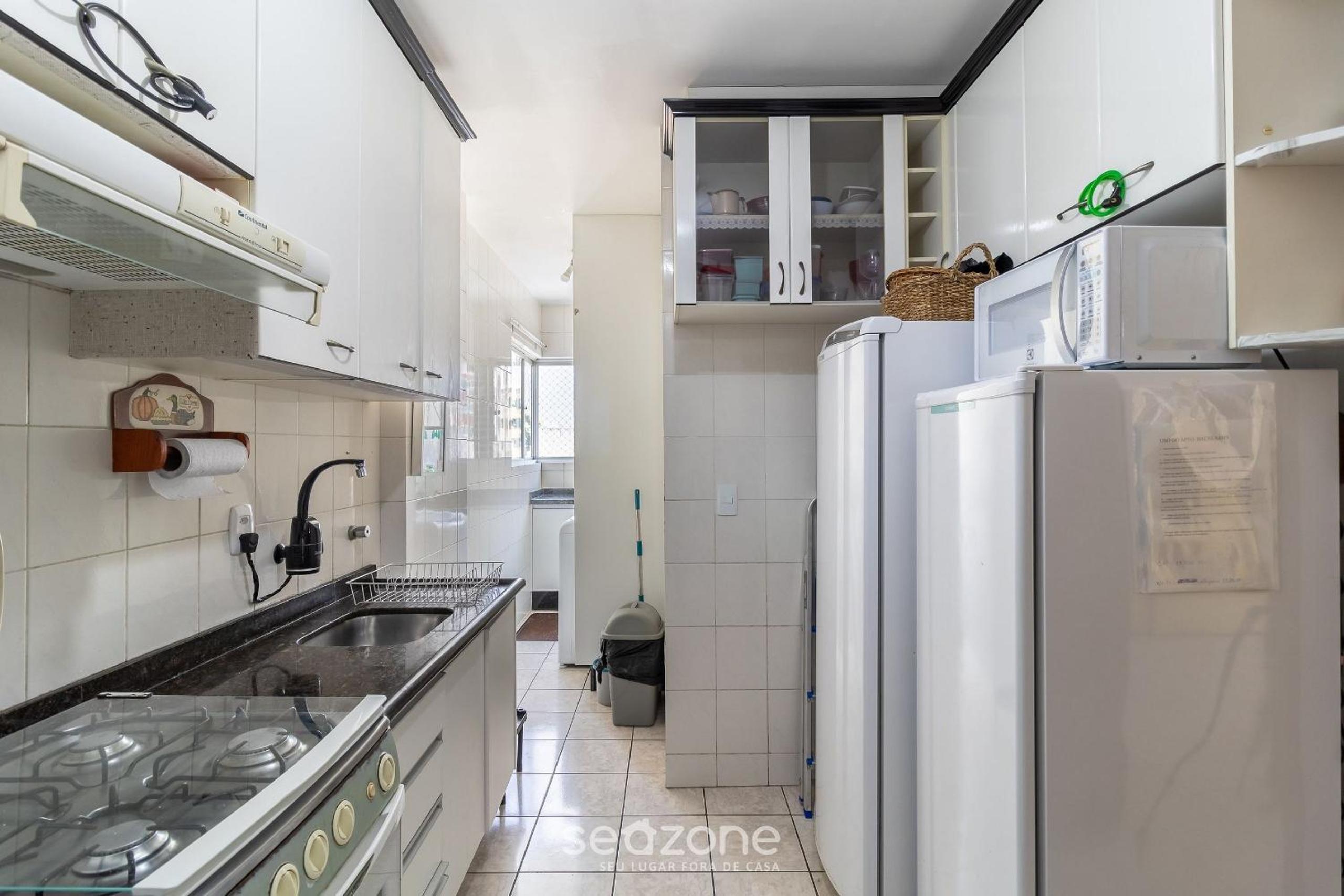 2 bedroom apt 350m fr the beach, BC center BTR0302