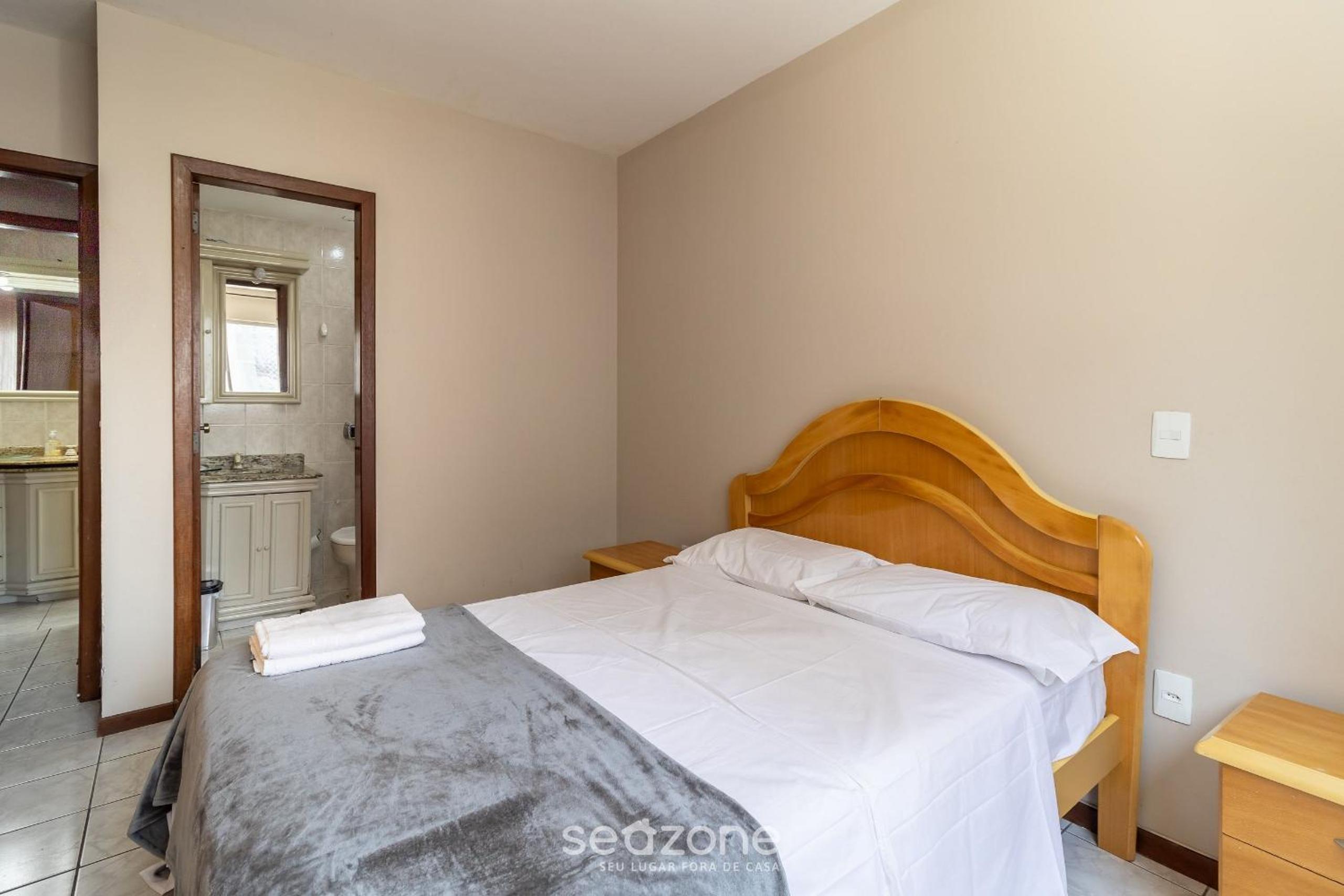 2 bedroom apt 350m fr the beach, BC center BTR0302