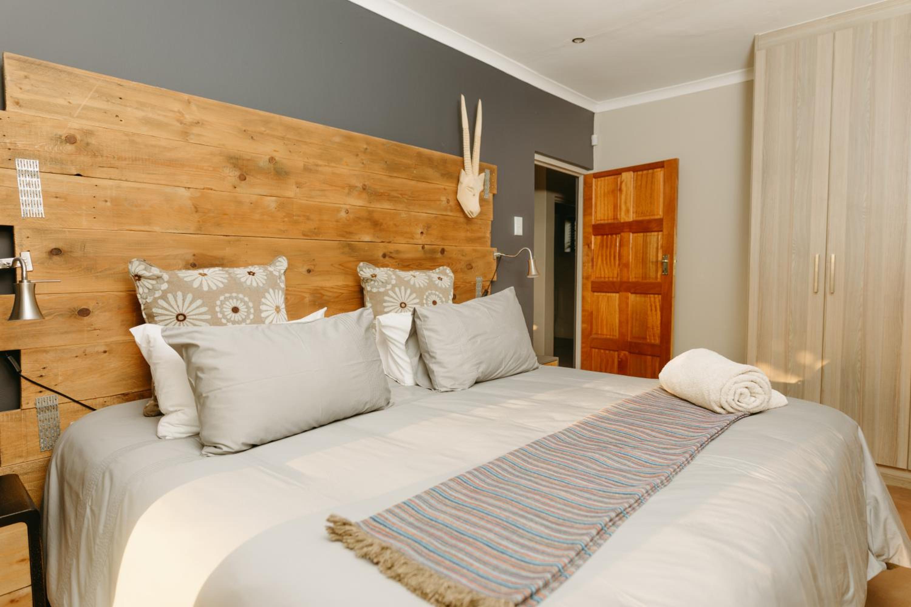 Sensiri Plains Safari Lodge view 5