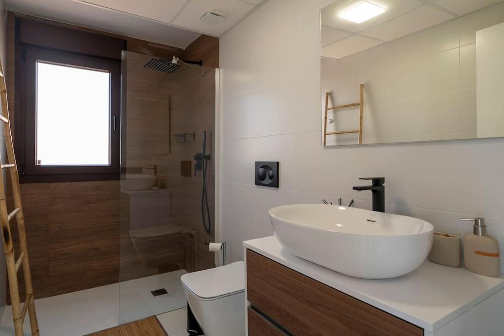 Maison neuve avec piscine