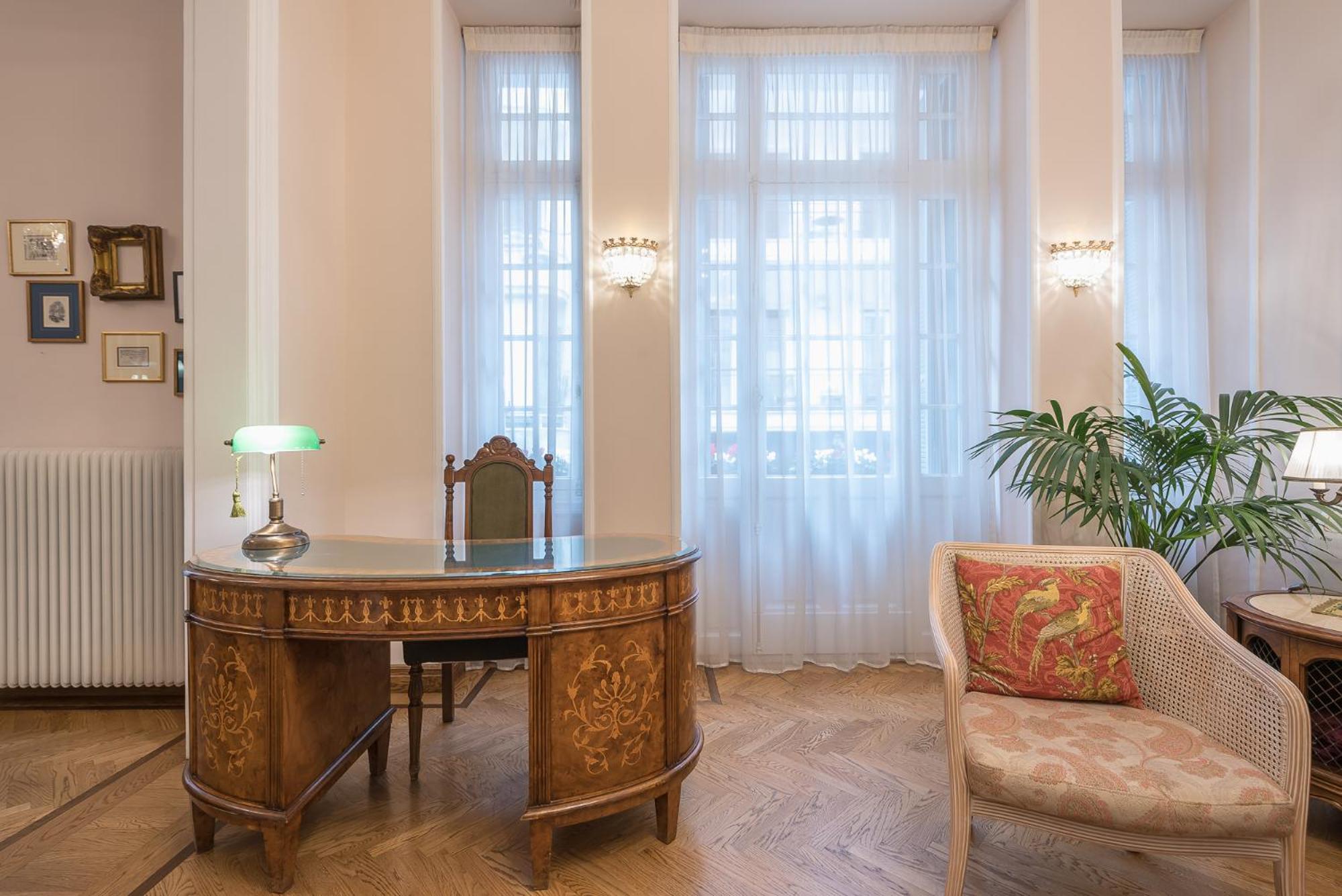 The Rare Luxury Gem in Kolonaki Sq - near Syntagma