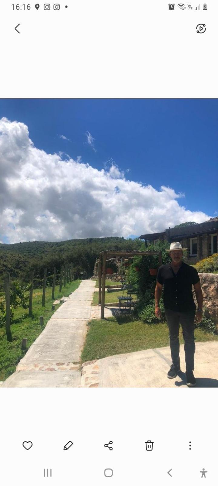 Establecimiento La Soleada suites de campo
