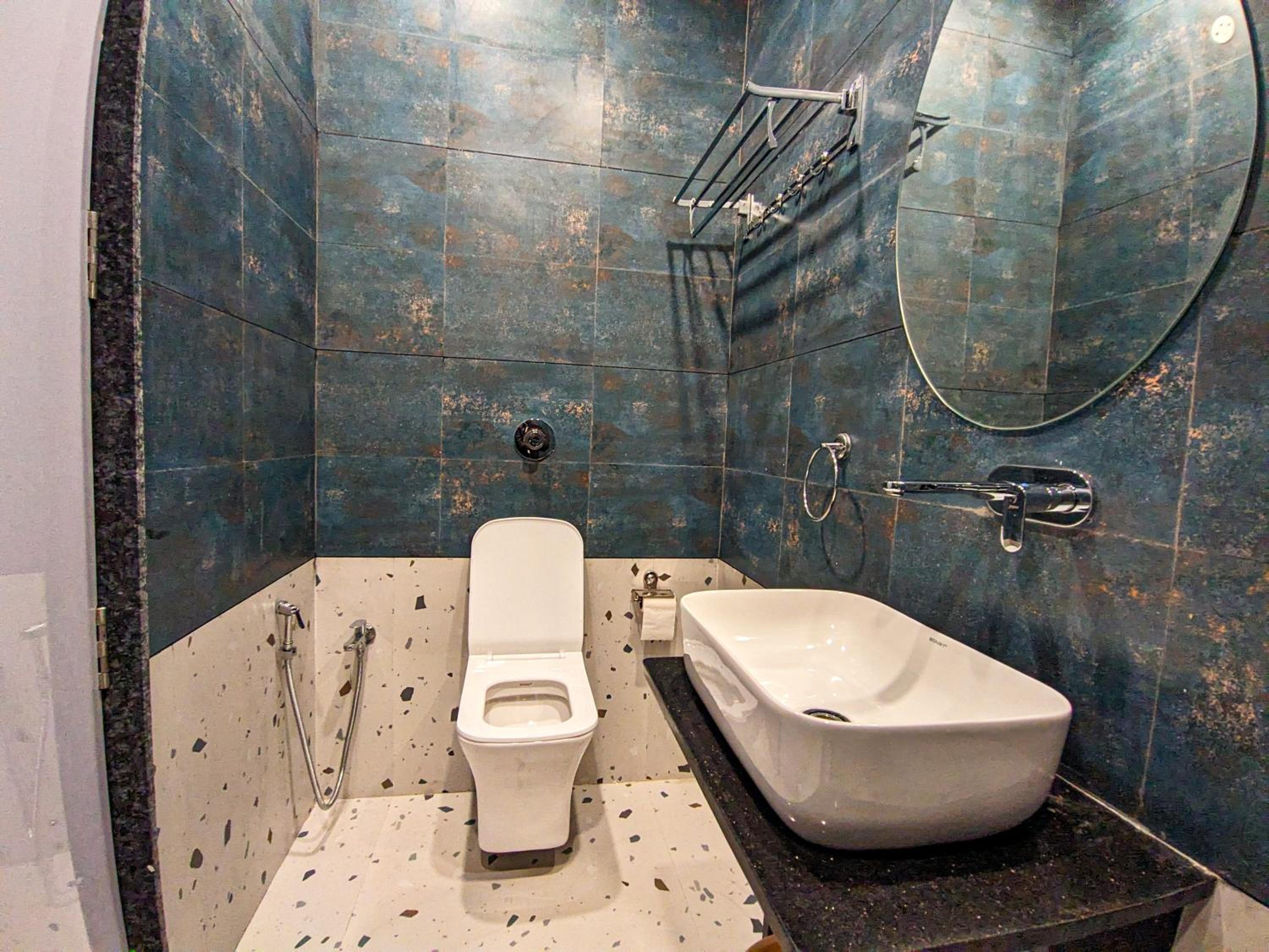 Photo 10