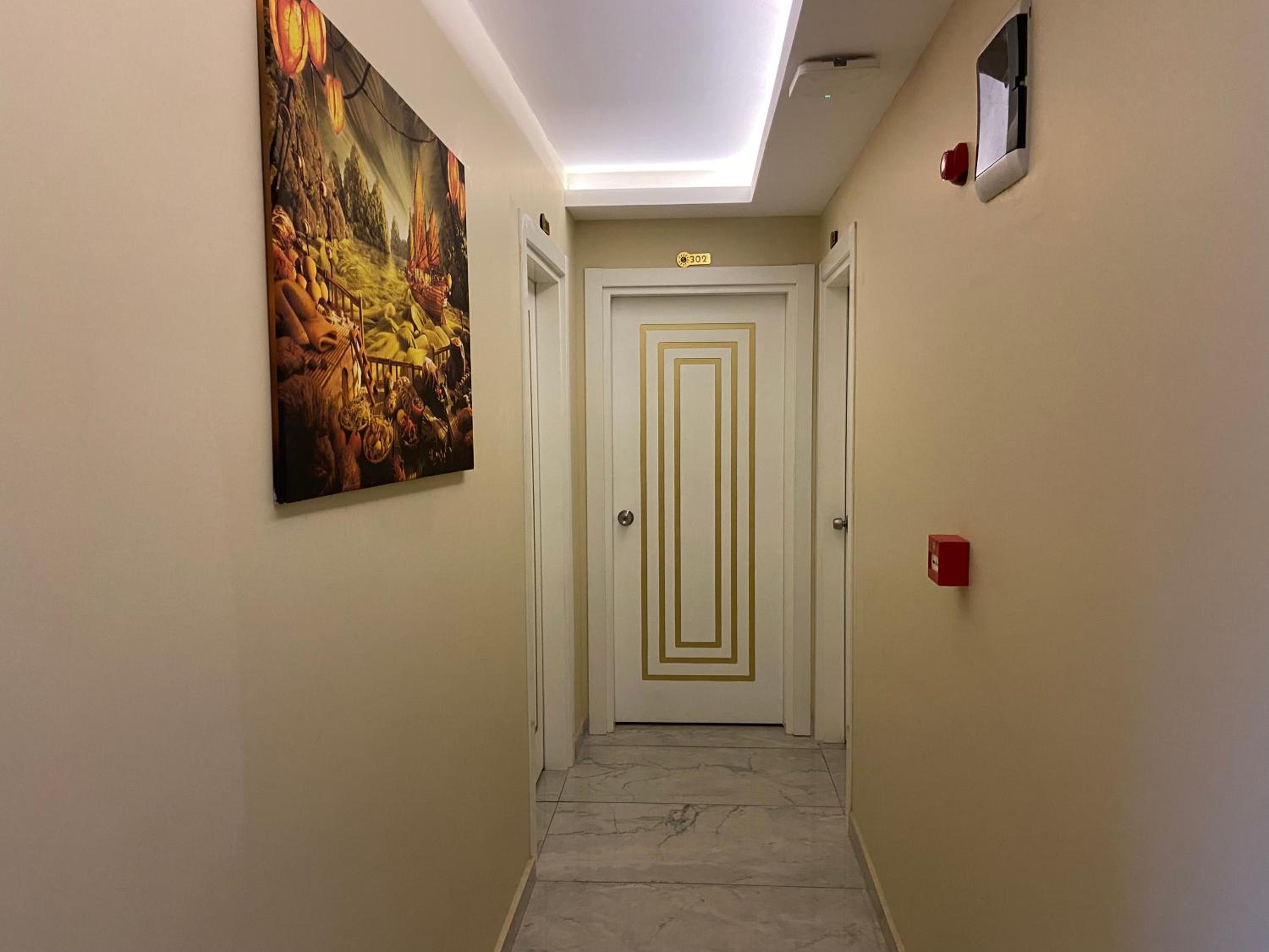 Castle Light Boutique - Image 28