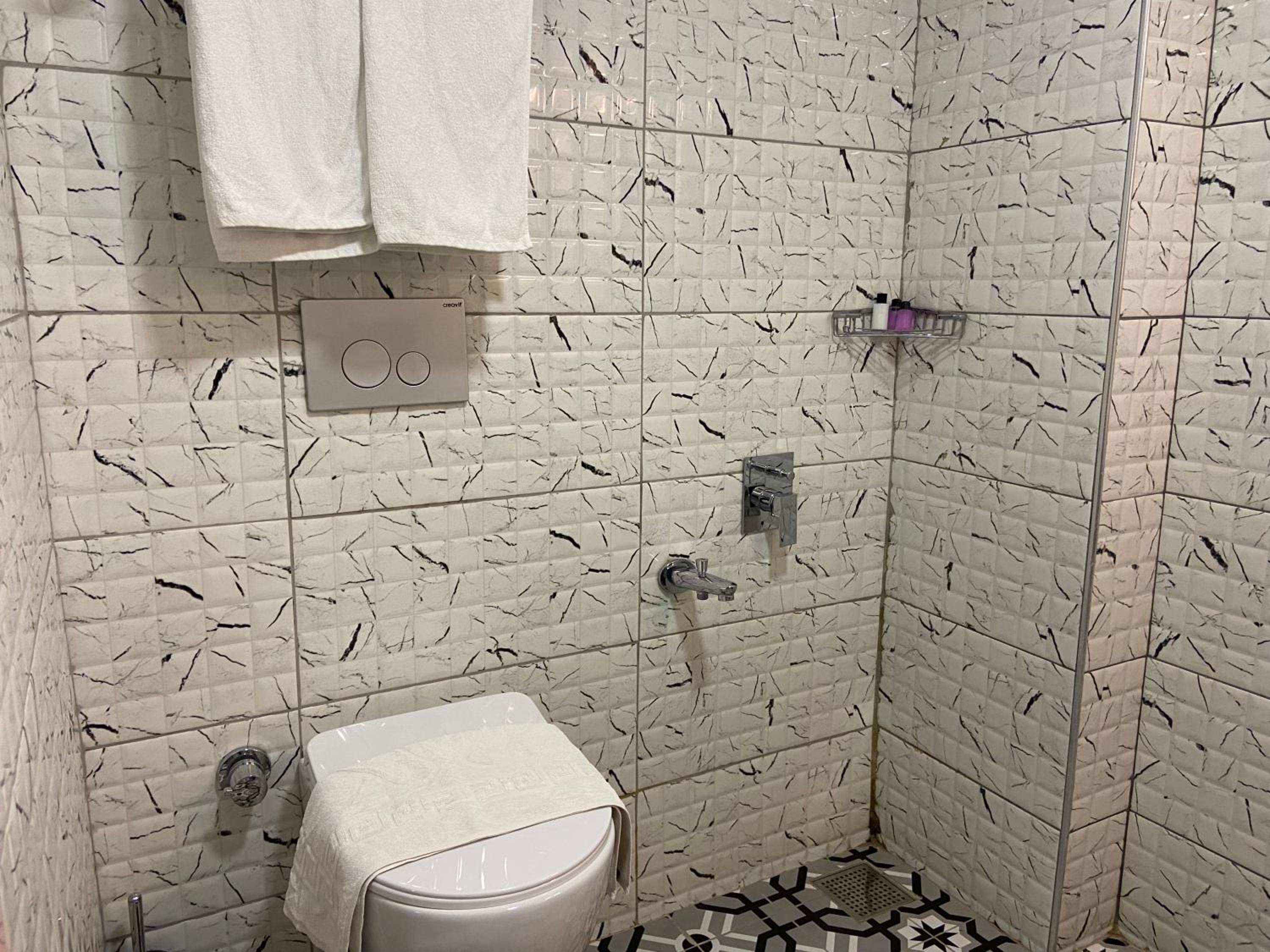 Castle Light Boutique - Image 33