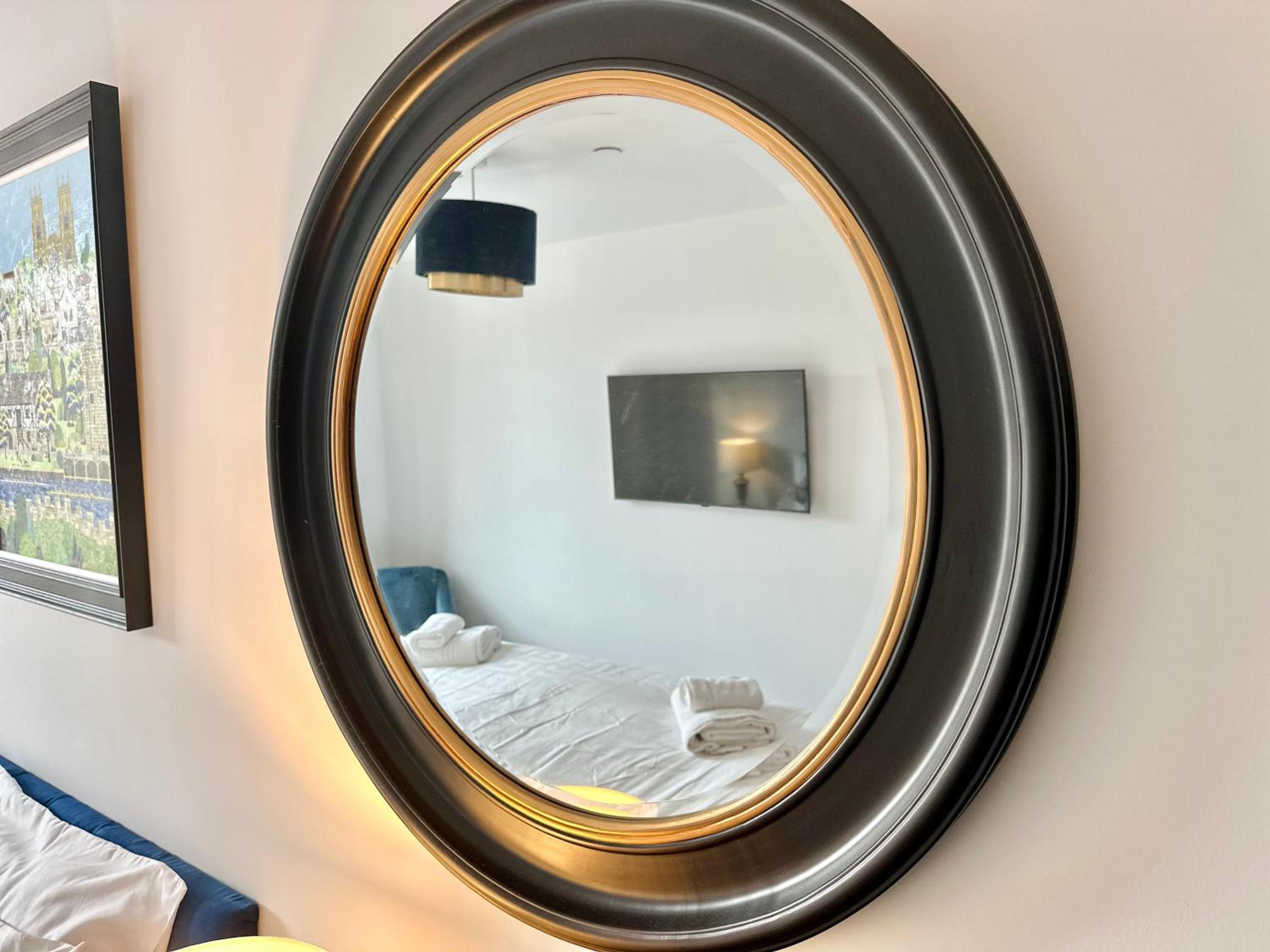 Apartment 38 with Minster Views, Parking and Gym