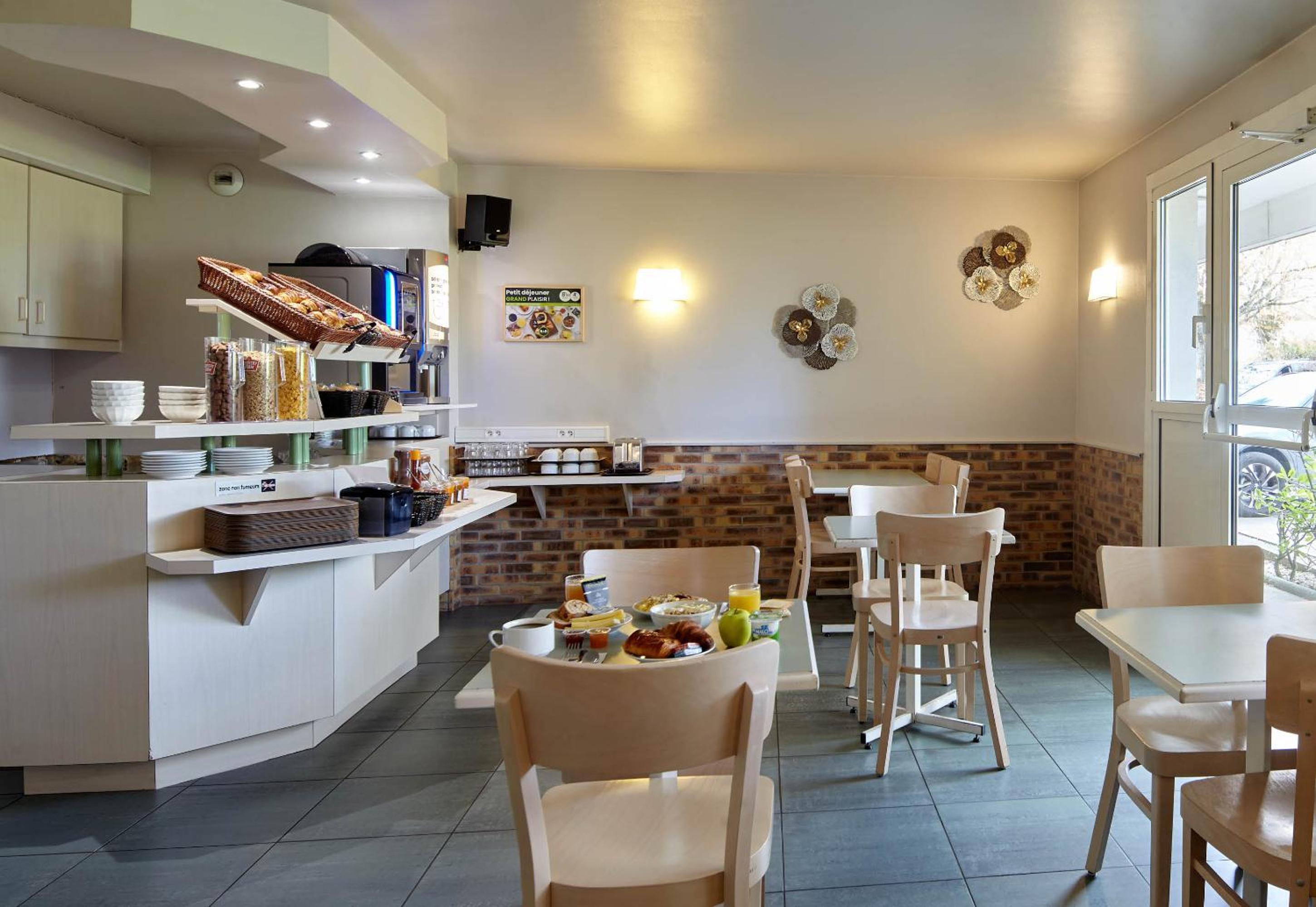 B&B HOTEL Saclay, photo 3