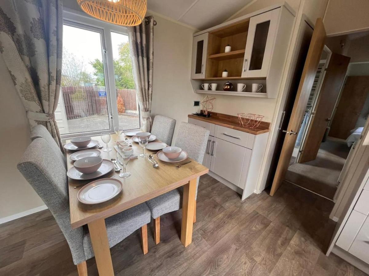 BH14 - Marlie Holiday Park - New Romney view 4