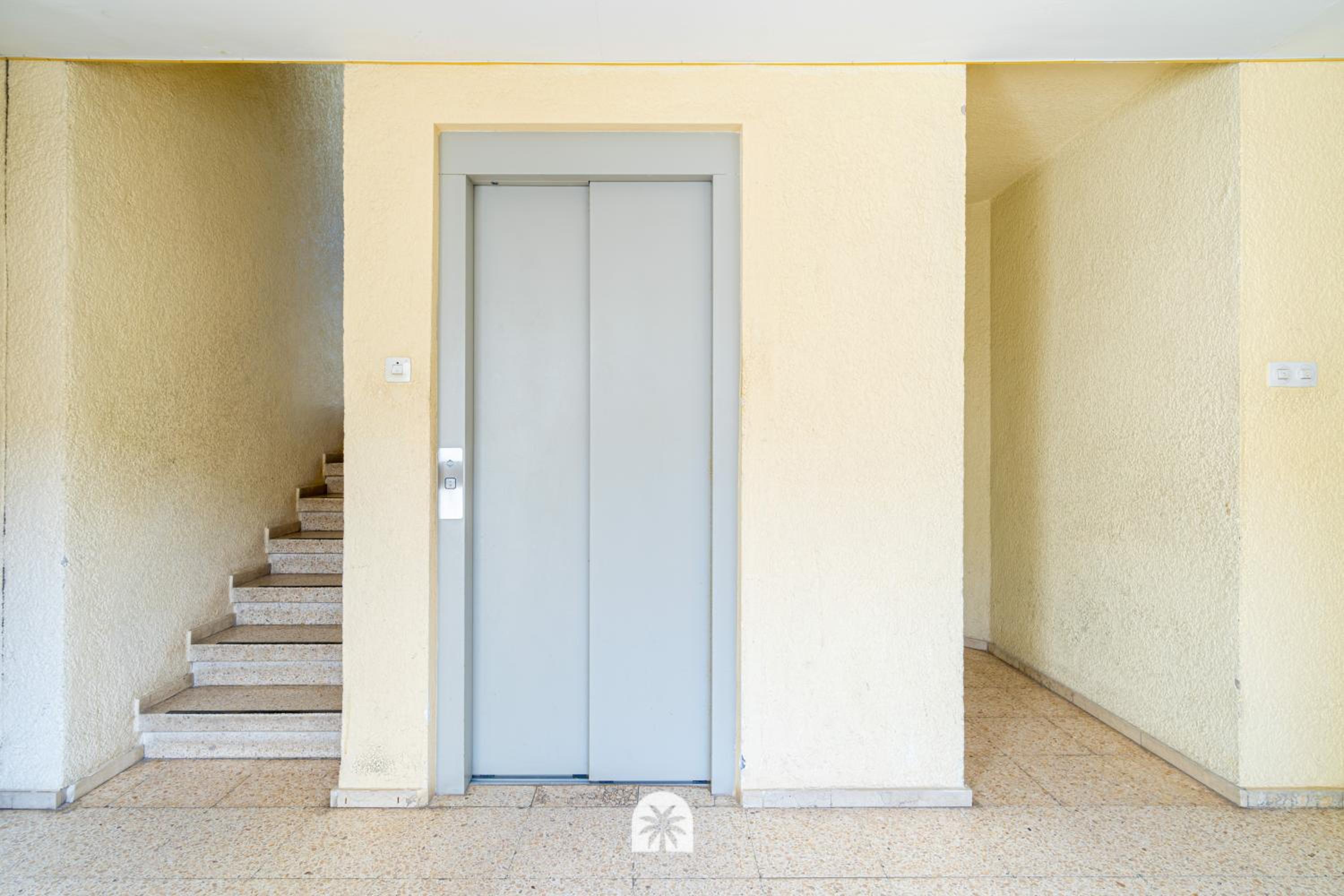 Mediterranean Way - Roxamar