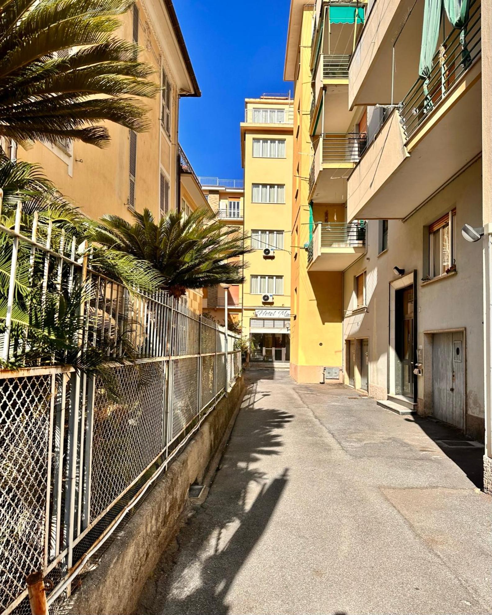 Hostdomus - Marina Suite view 3