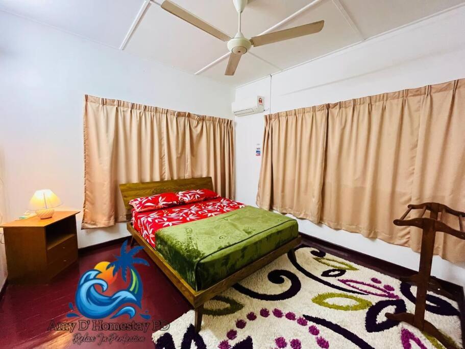 Bungalow Kotamas Seafront Teluk Kemang