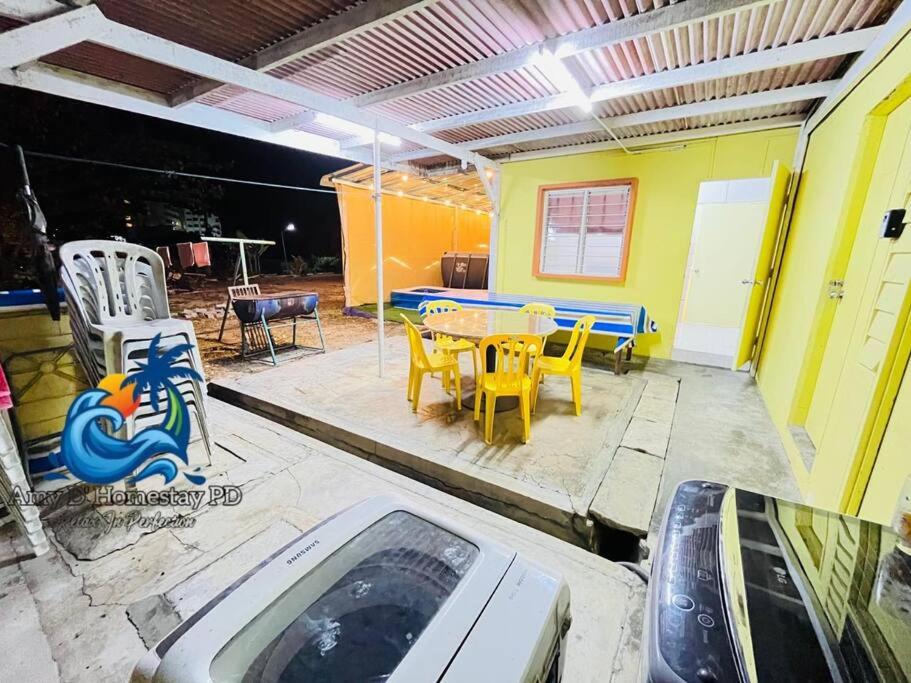 Bungalow Kotamas Seafront Teluk Kemang