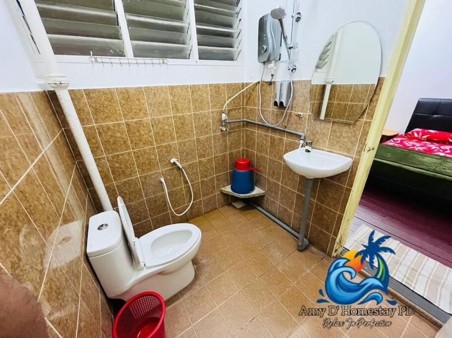 Bungalow Kotamas Seafront Teluk Kemang
