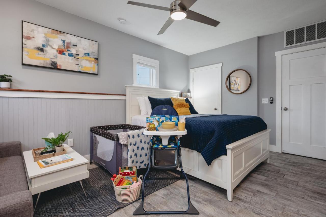 Studio TC Close to Downtown Beaches and Wineries view 2