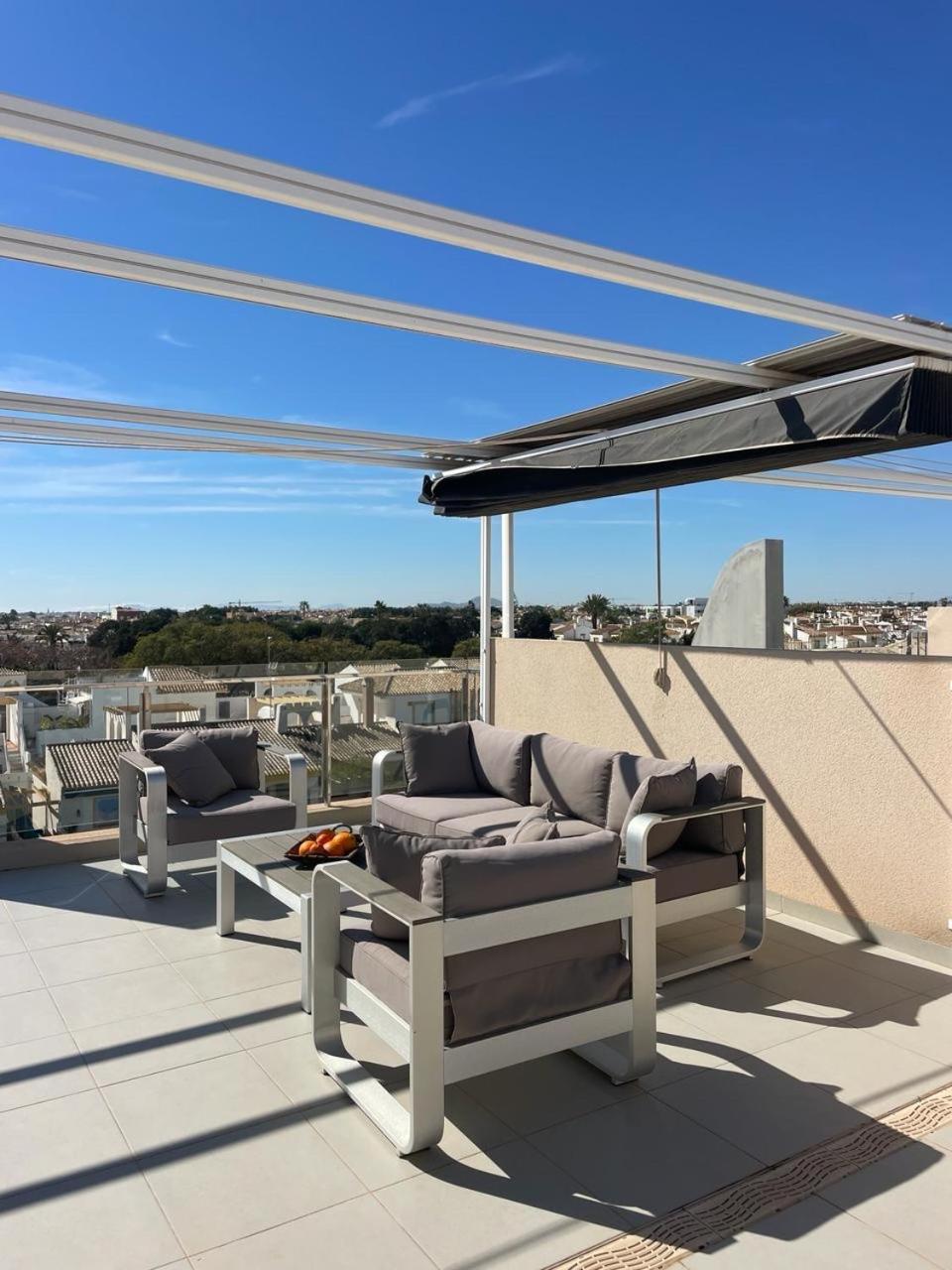 Elisa Bay apartment Mil Palmeras