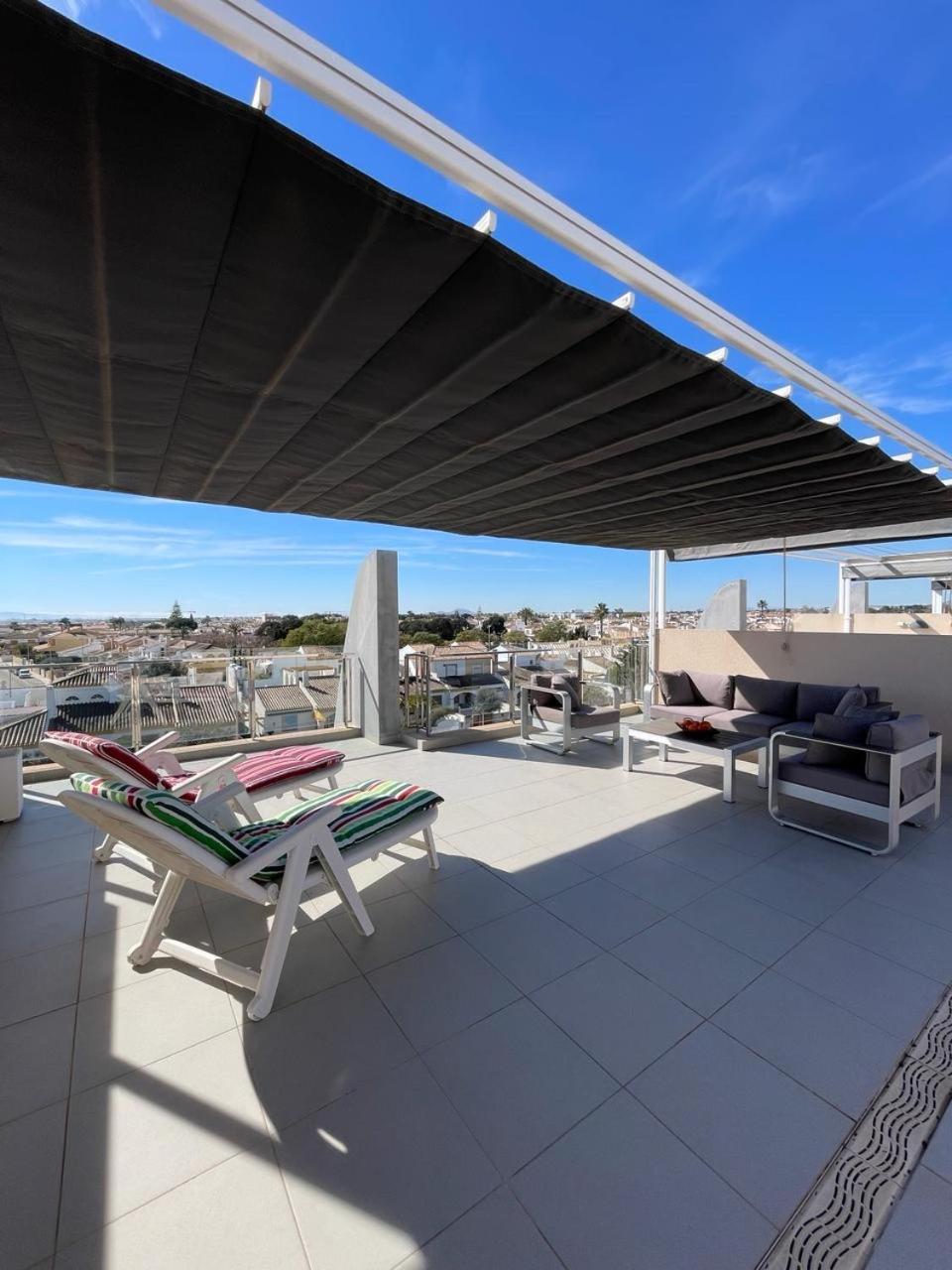 Elisa Bay apartment Mil Palmeras