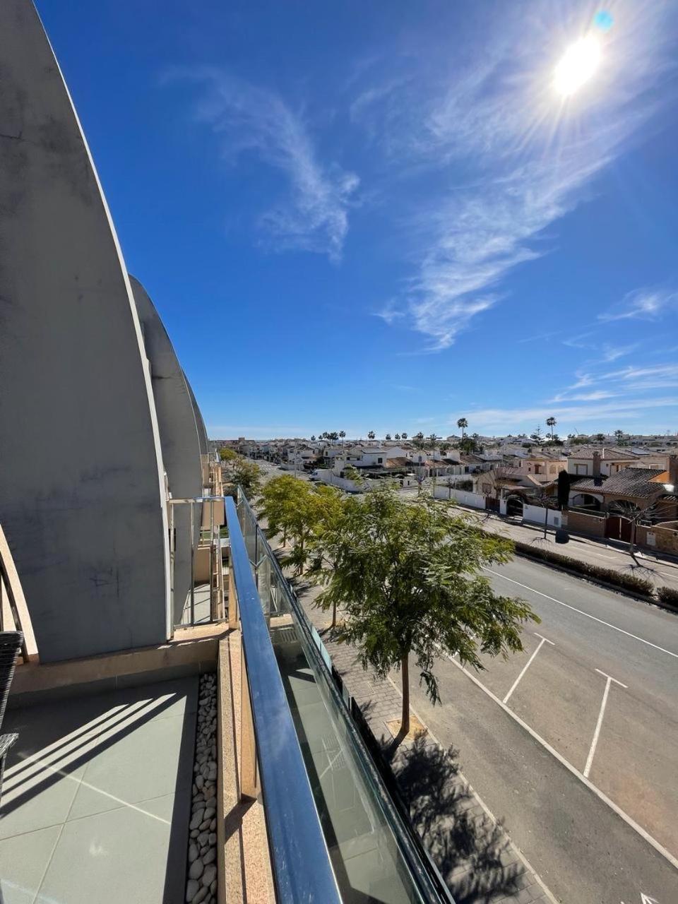 Elisa Bay apartment Mil Palmeras